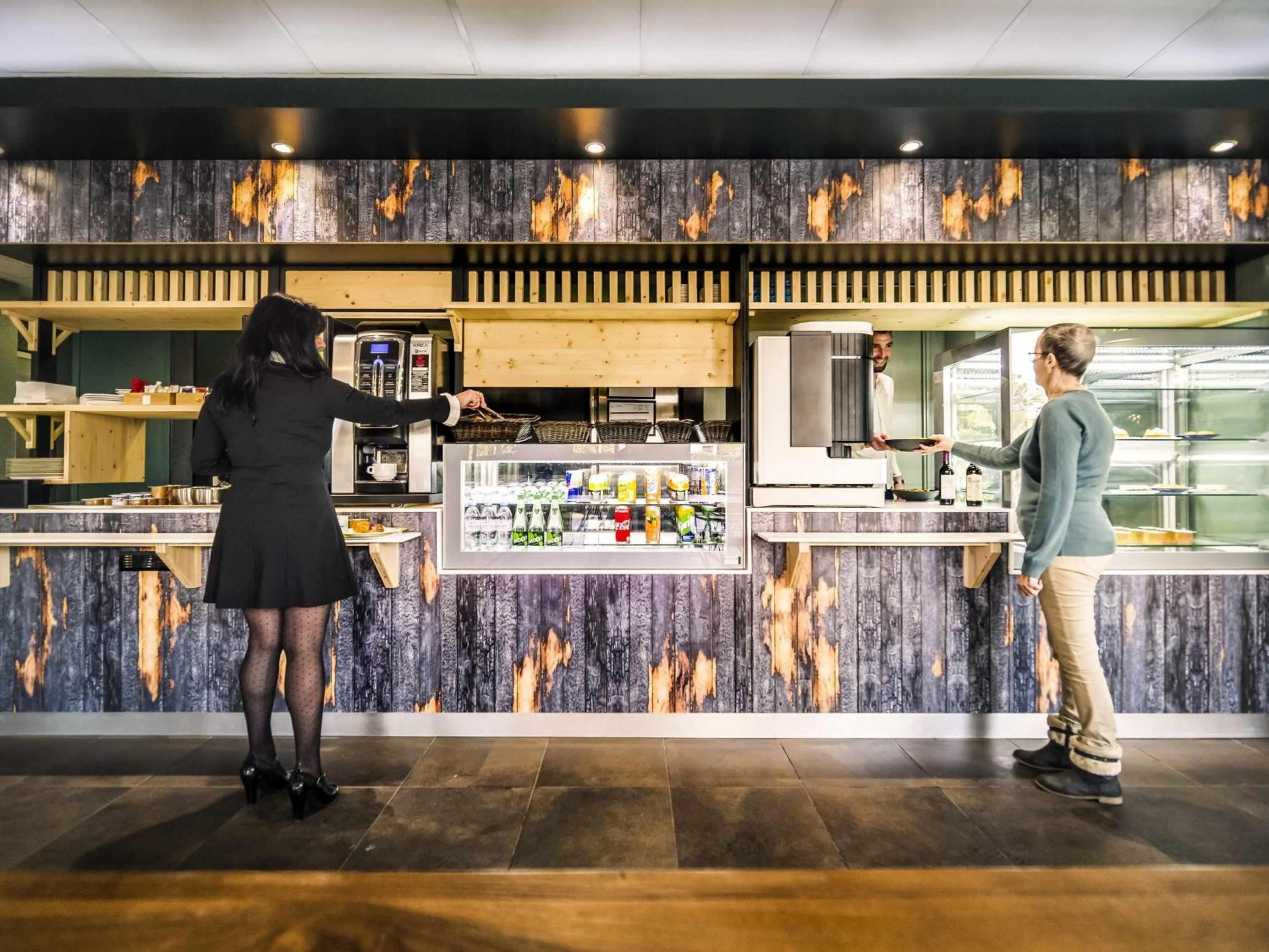 Breakfast in ibis budget Bordeaux Aéroport