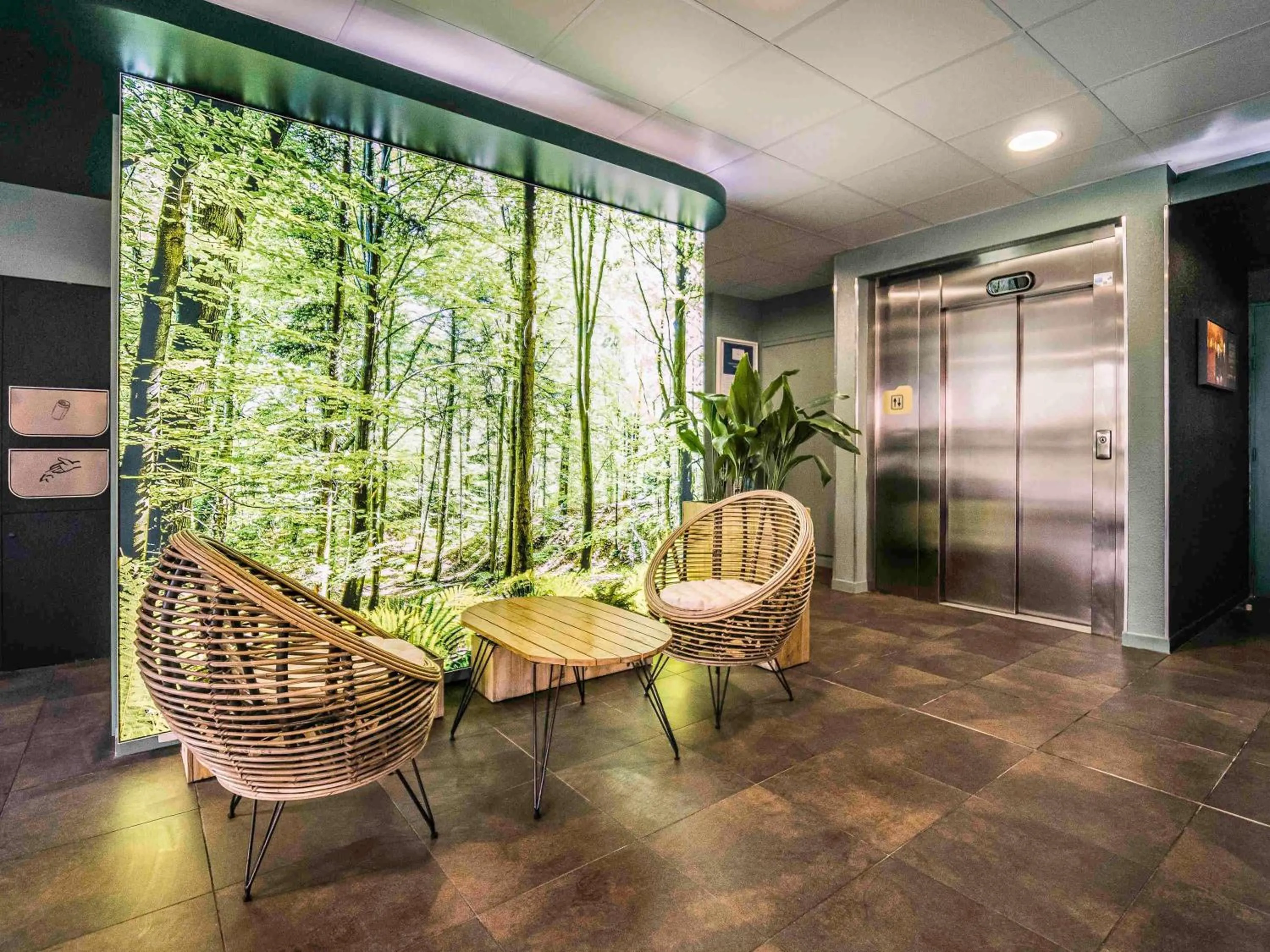 Property building in ibis budget Bordeaux Aéroport