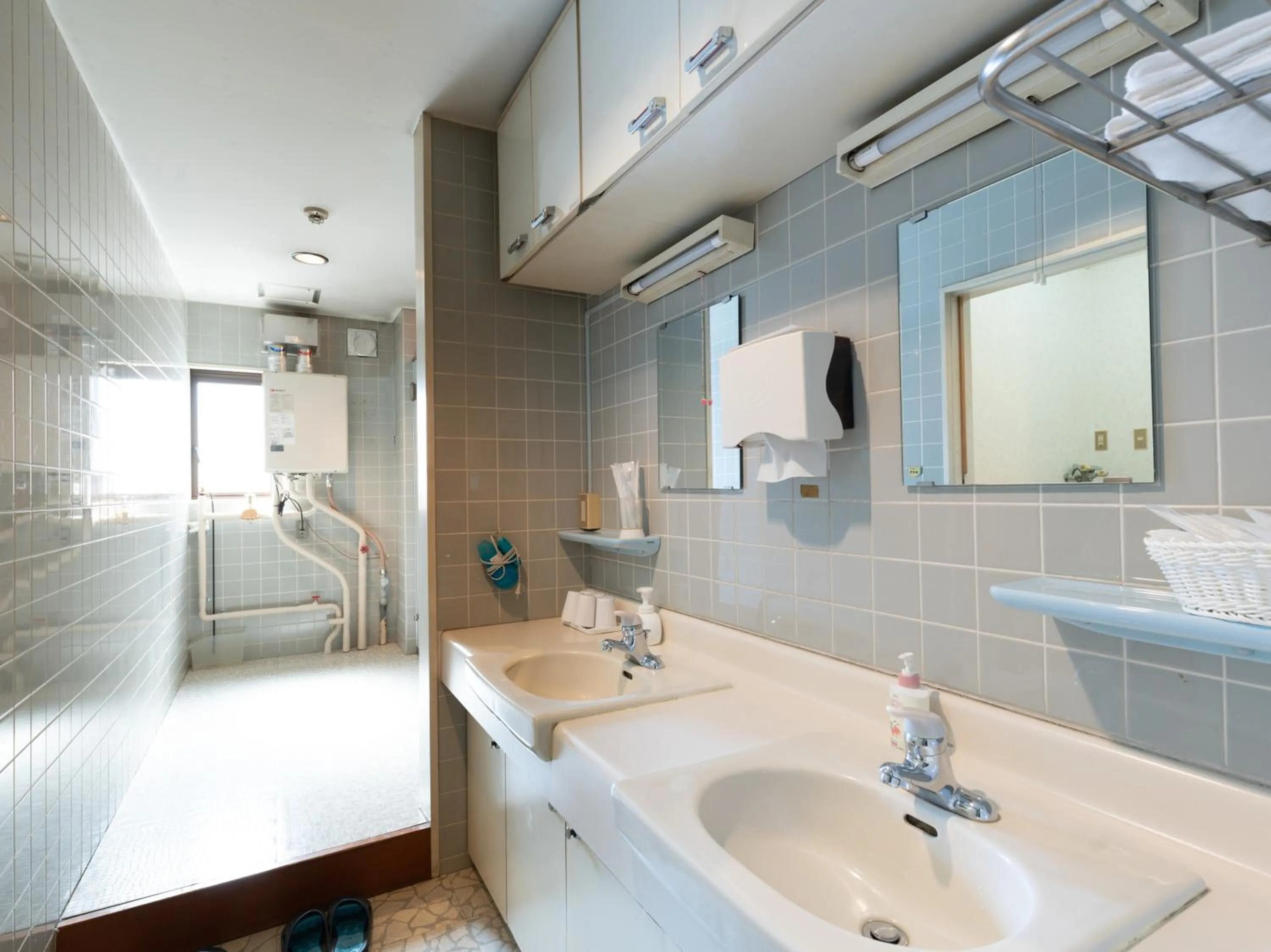 Bathroom in Sakura Ryokan Asakusa Iriya