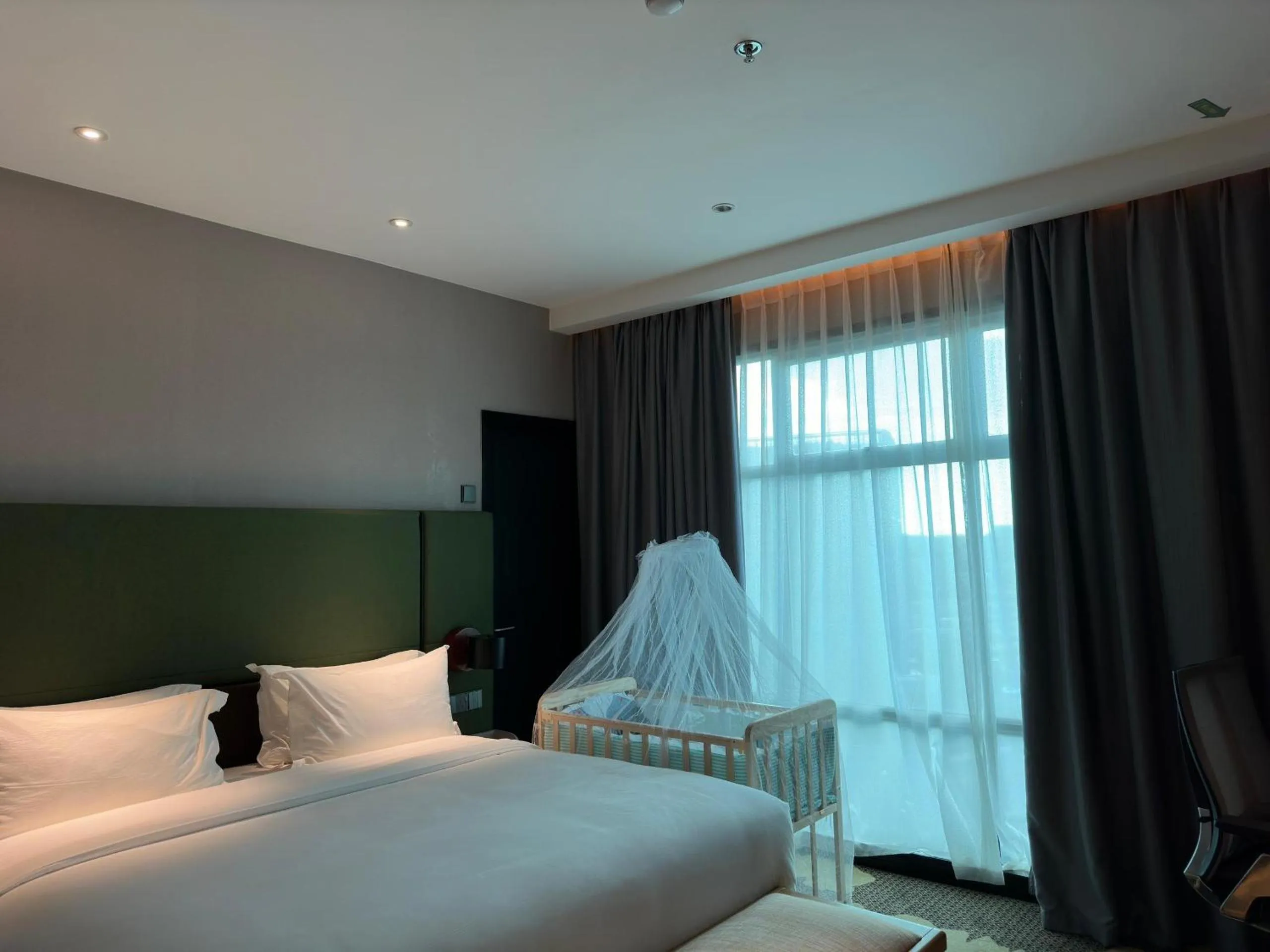 Bed in King Park Hotel Kota Kinabalu