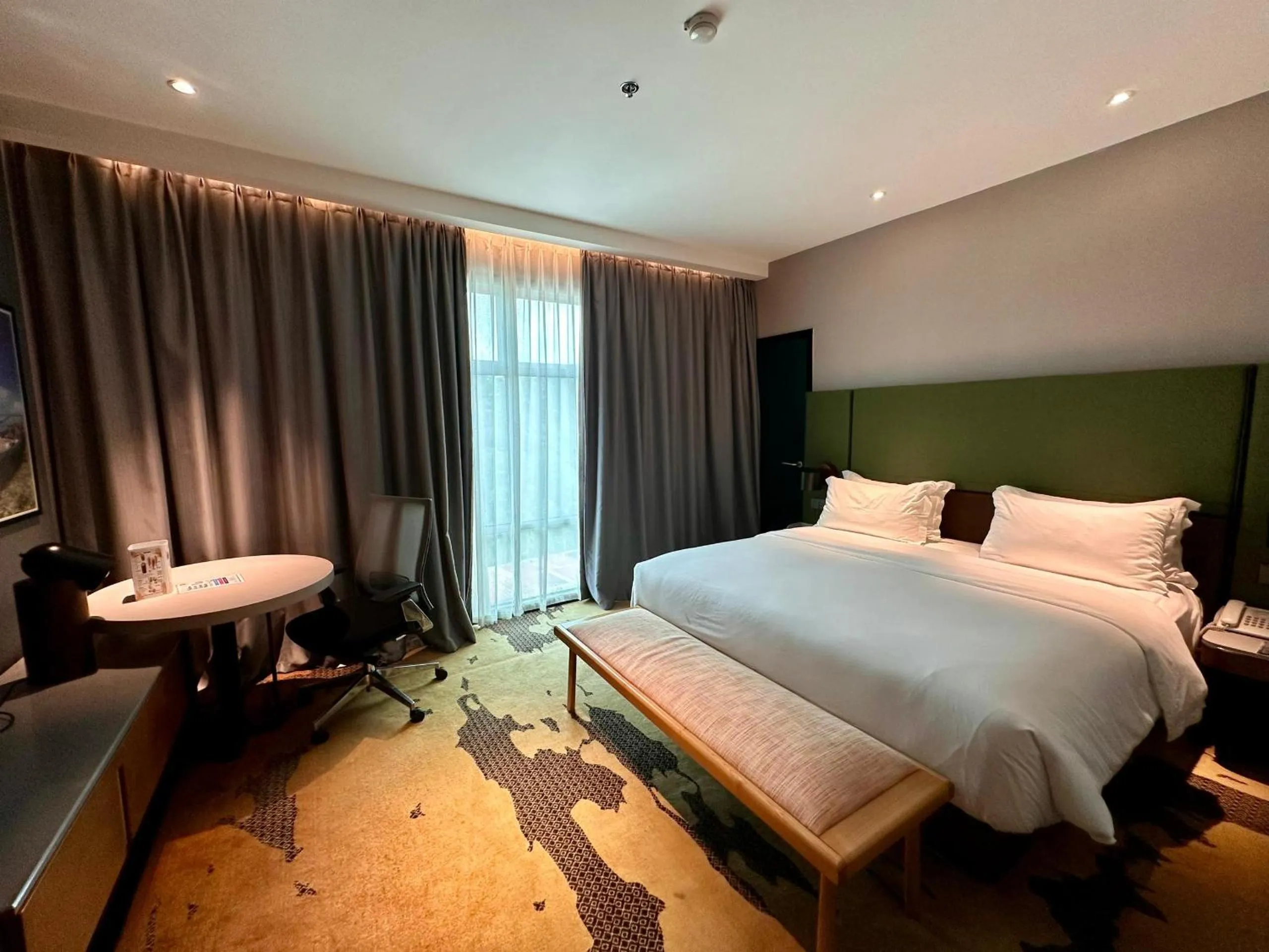 Bed in King Park Hotel Kota Kinabalu