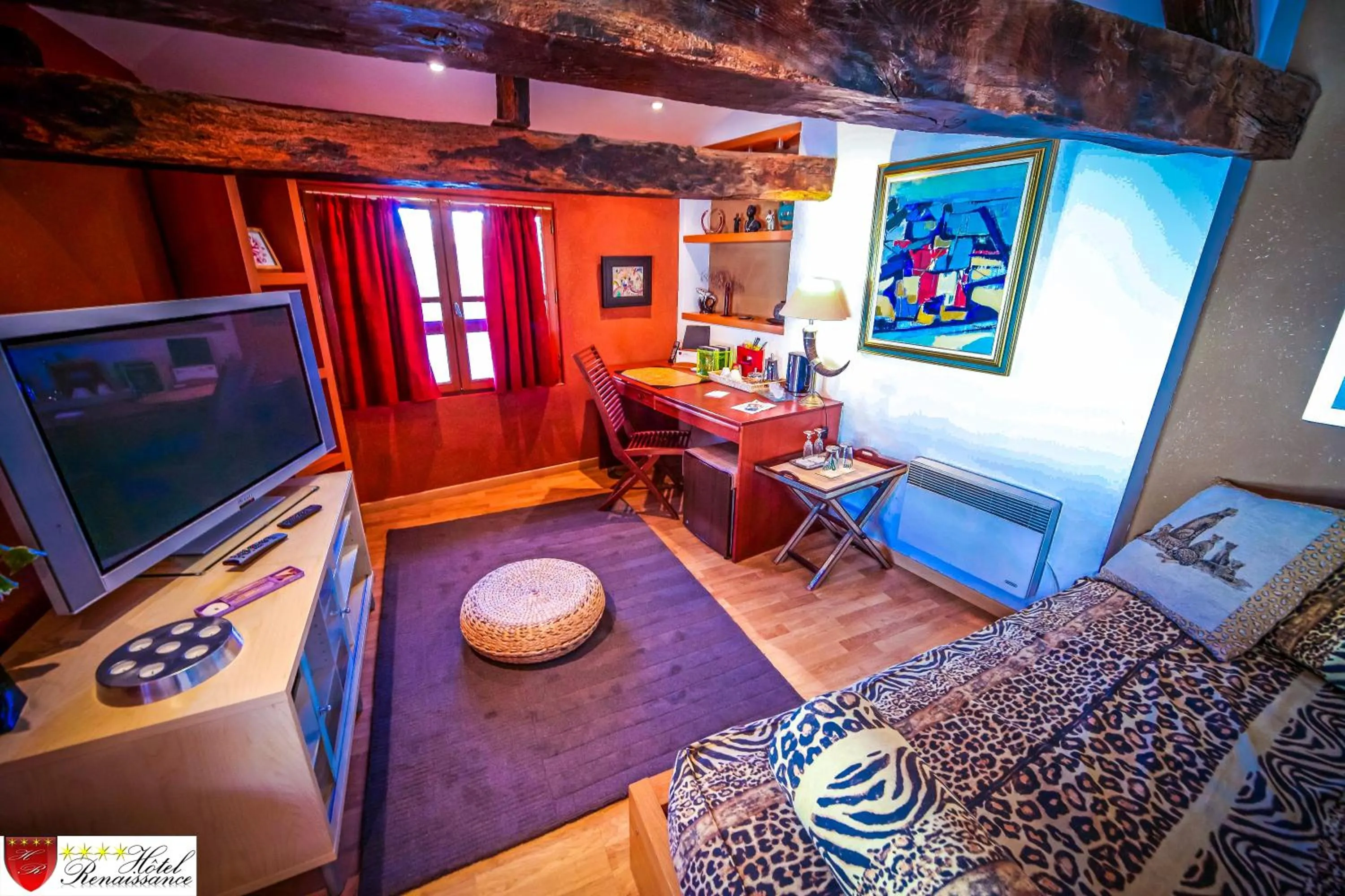 Seating area in Hôtel Renaissance