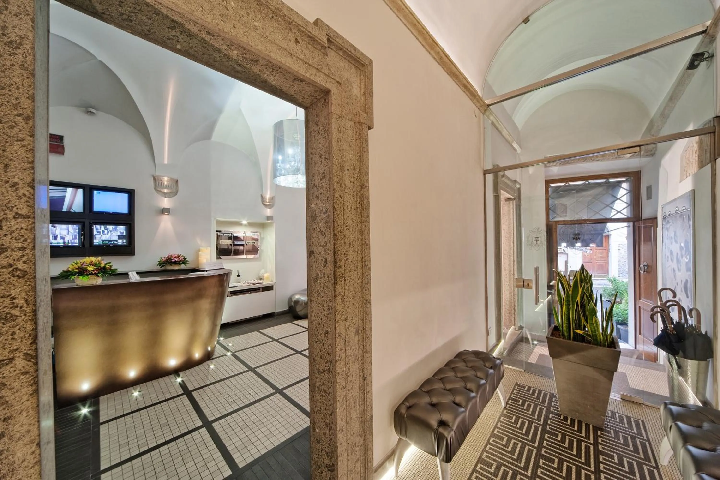Lobby or reception in Navona Palace Luxury Inn