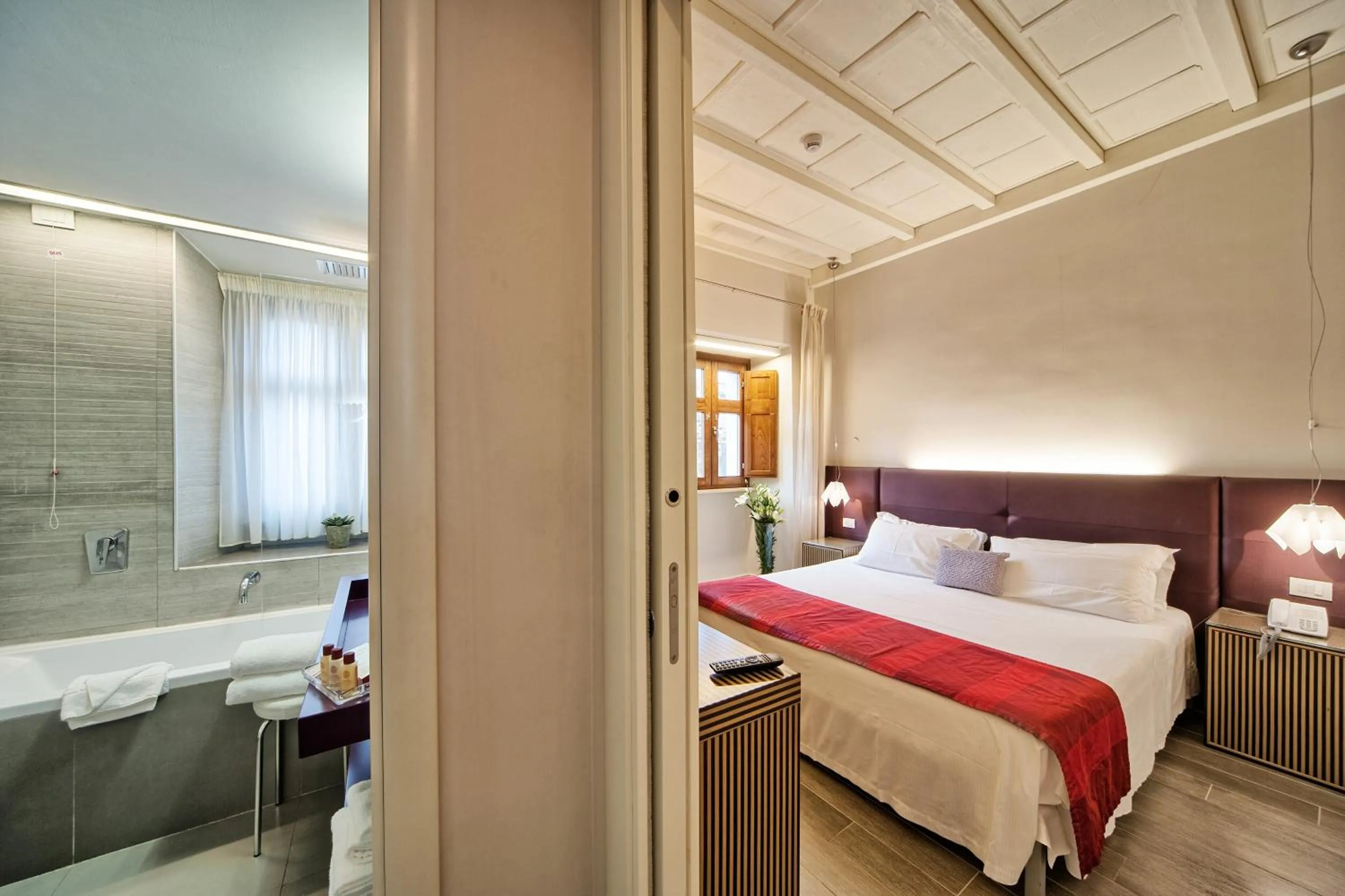 Day, Bed in Navona Palace Luxury Inn