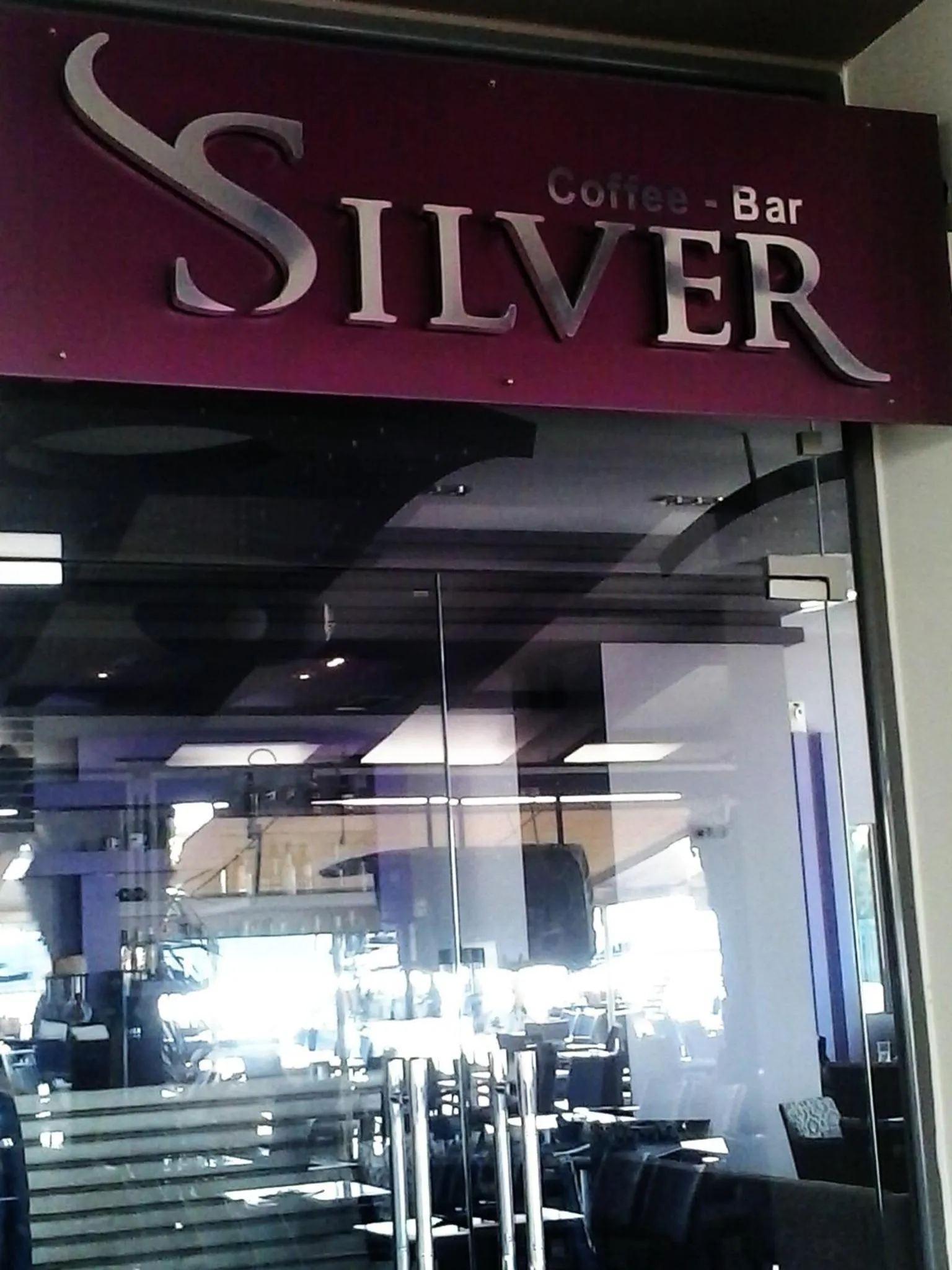 Restaurant/places to eat in Hotel Kipseli