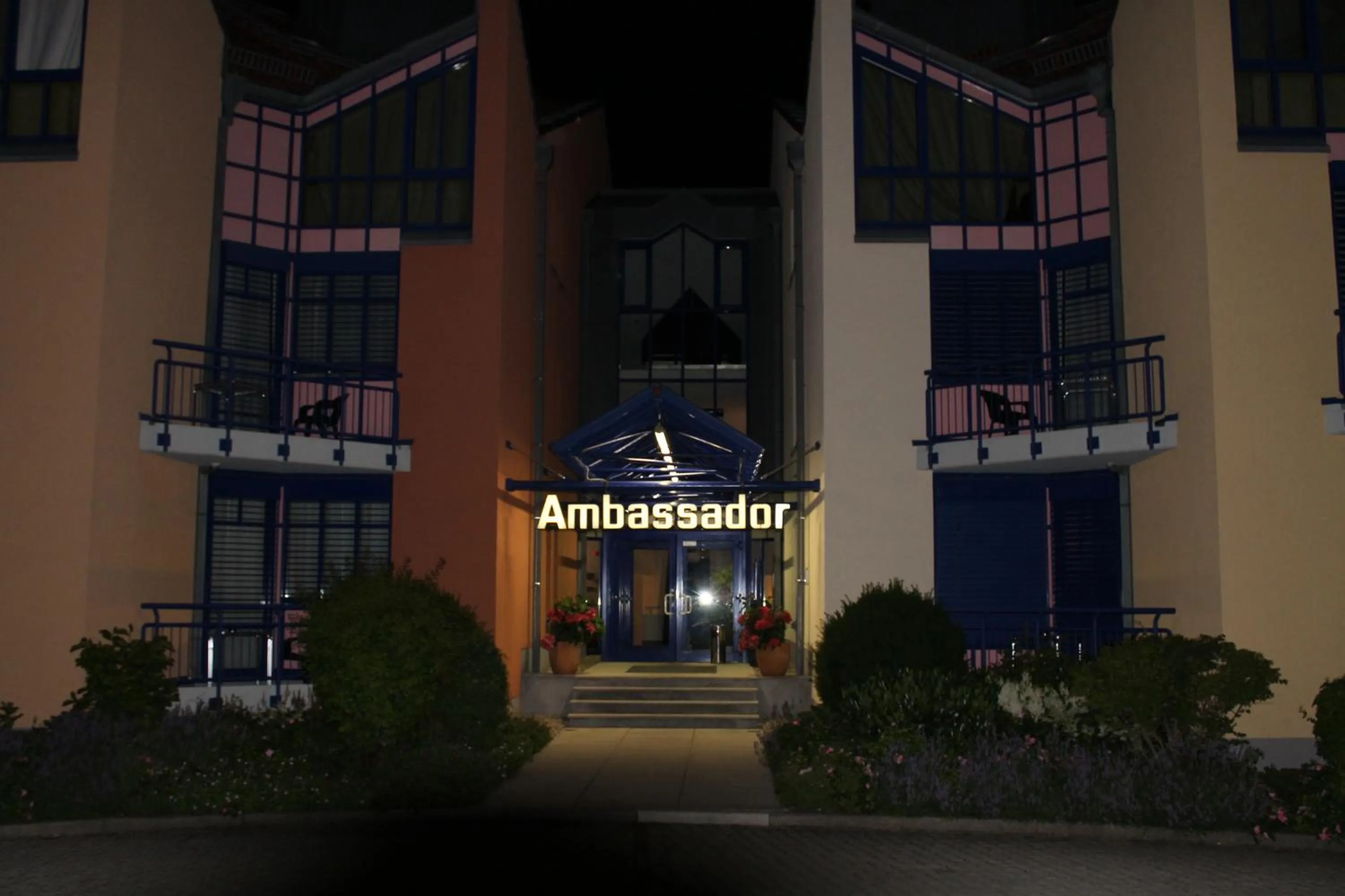 Facade/entrance in Ambassador Apparthotel