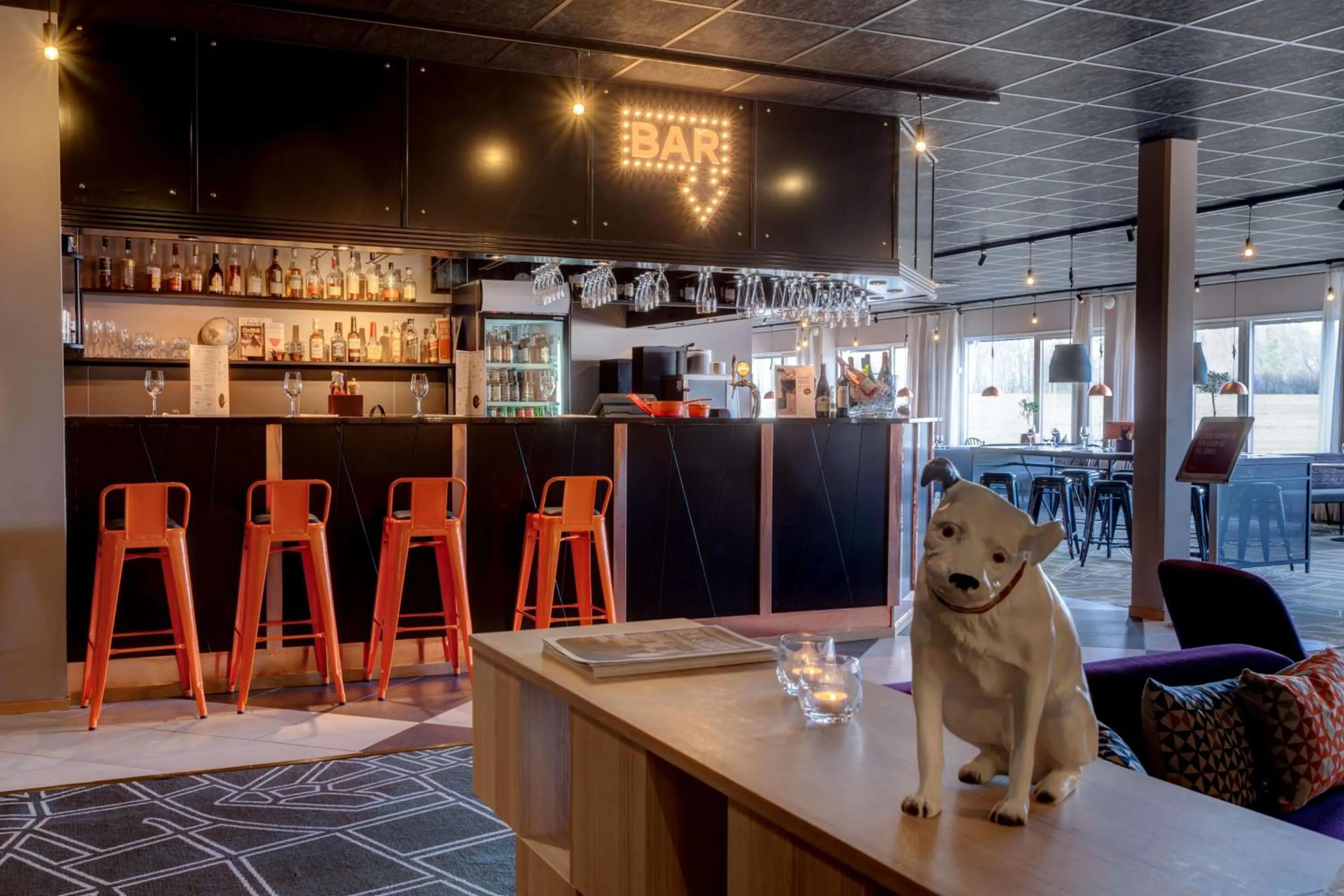 Lounge or bar in Scandic Linköping Väst