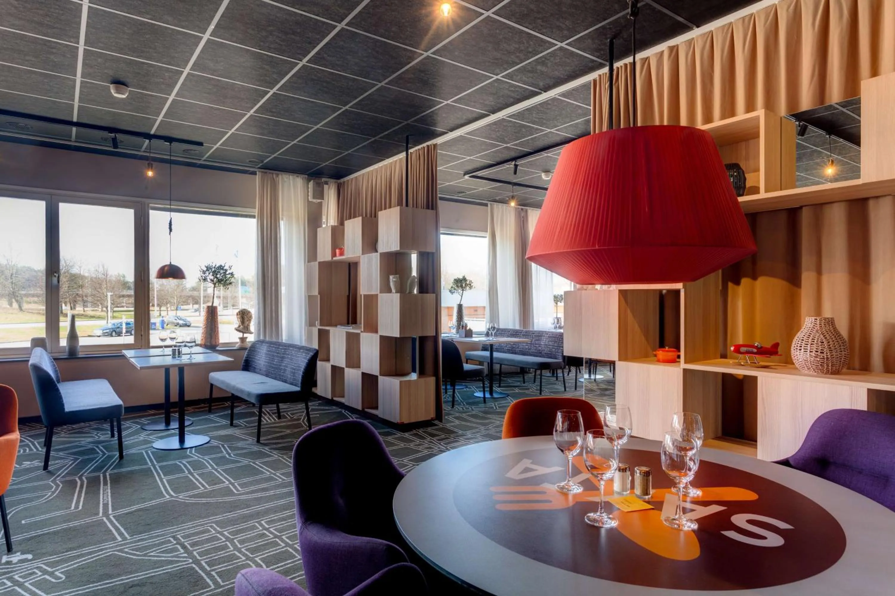 Restaurant/places to eat in Scandic Linköping Väst