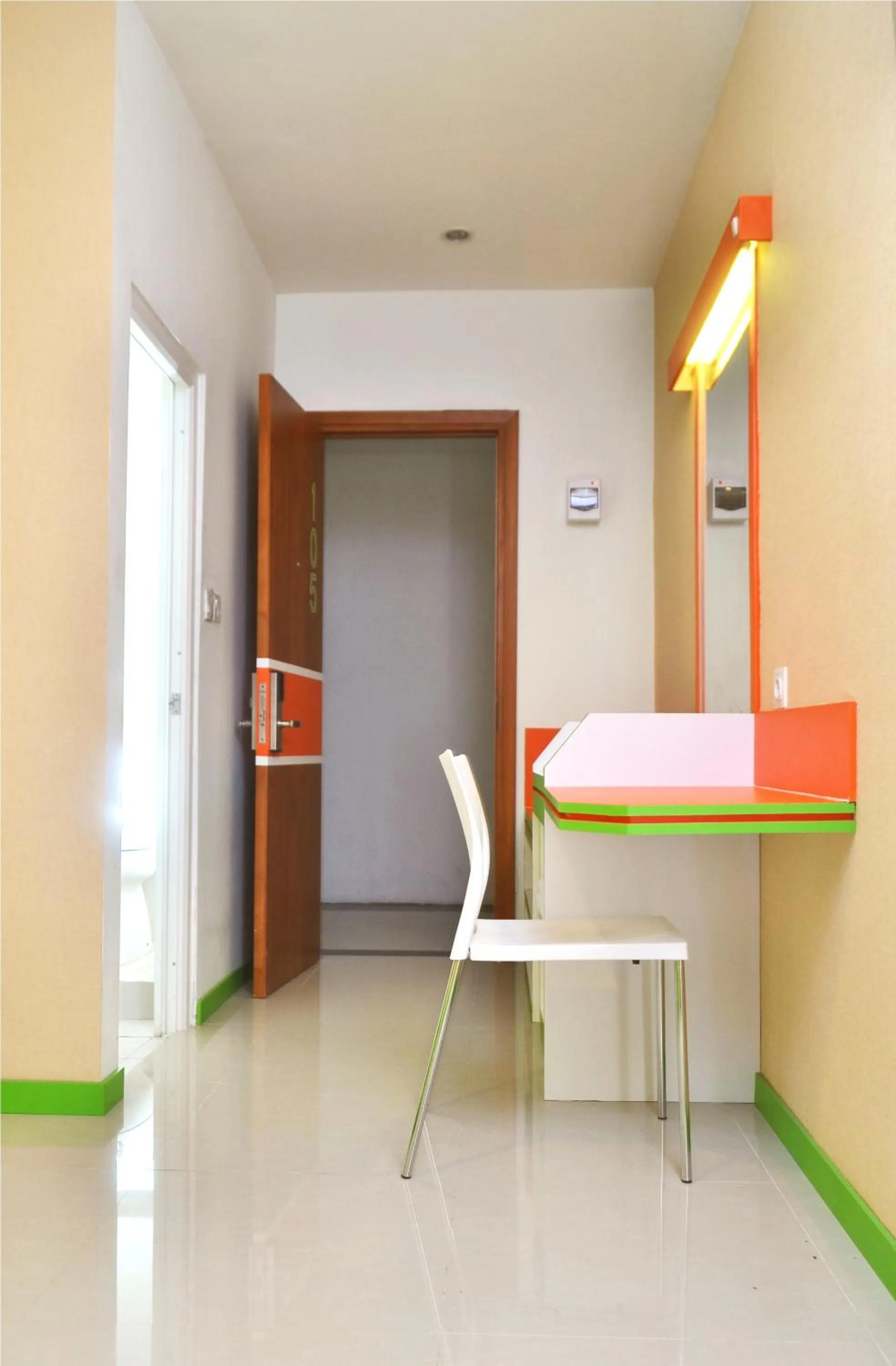 Dining area in Titanium Express HomTel