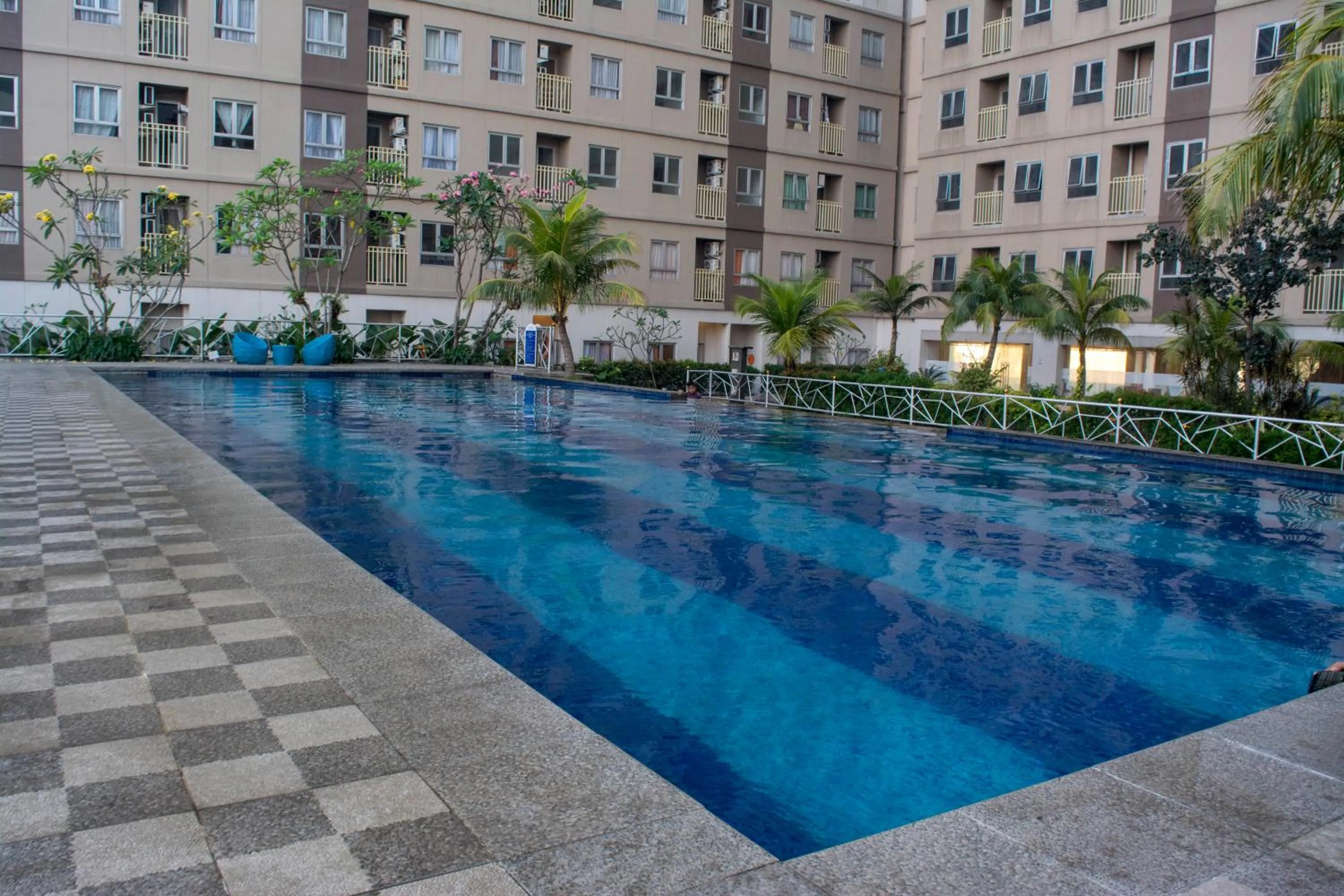 Breakfast in Titanium Express HomTel