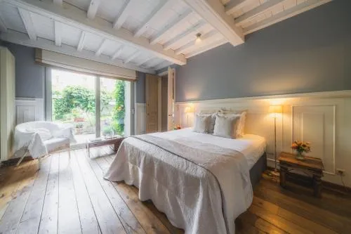 B&B Number 11 Exclusive Guesthouse