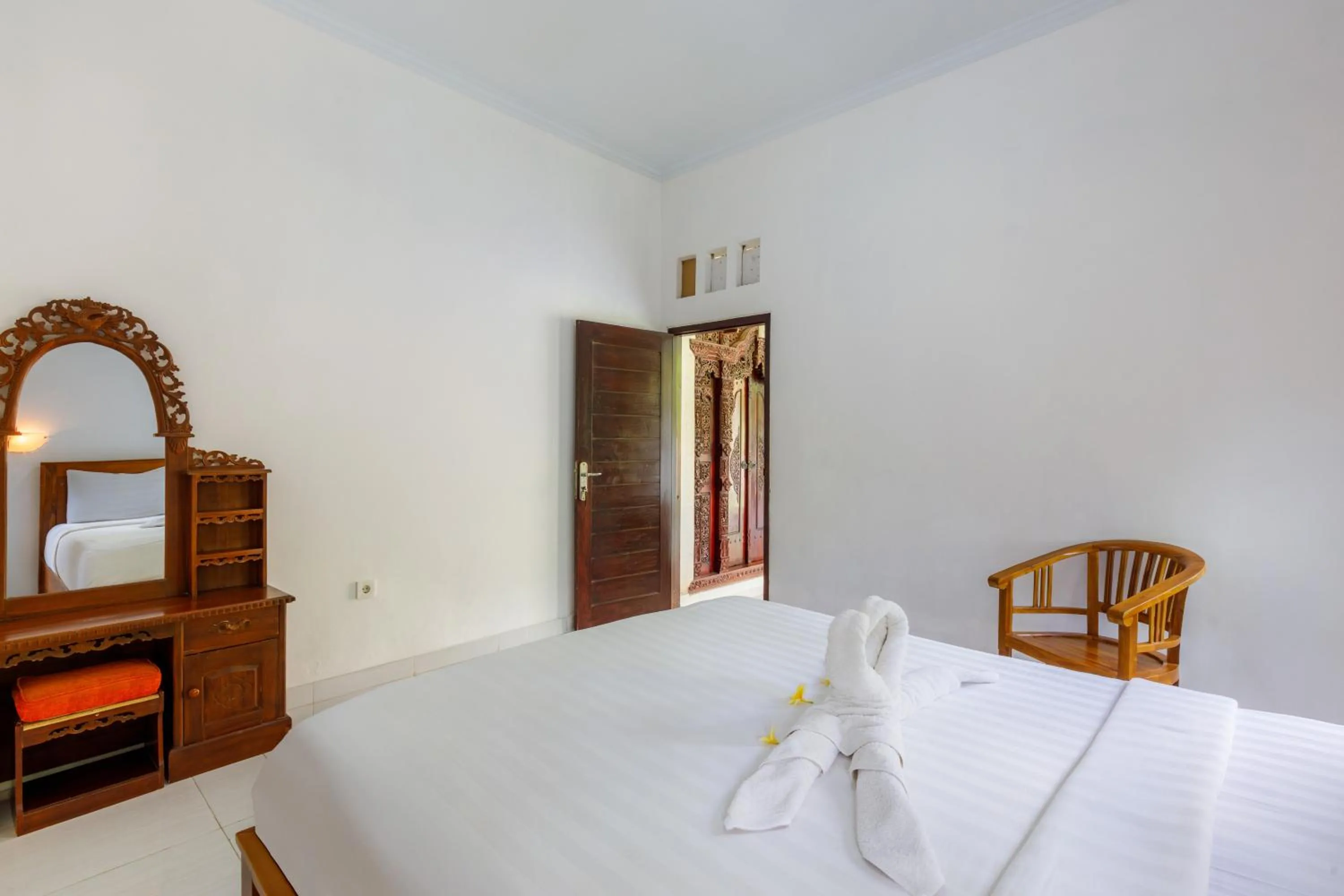 Bed in Nyuh Kadah Guest House