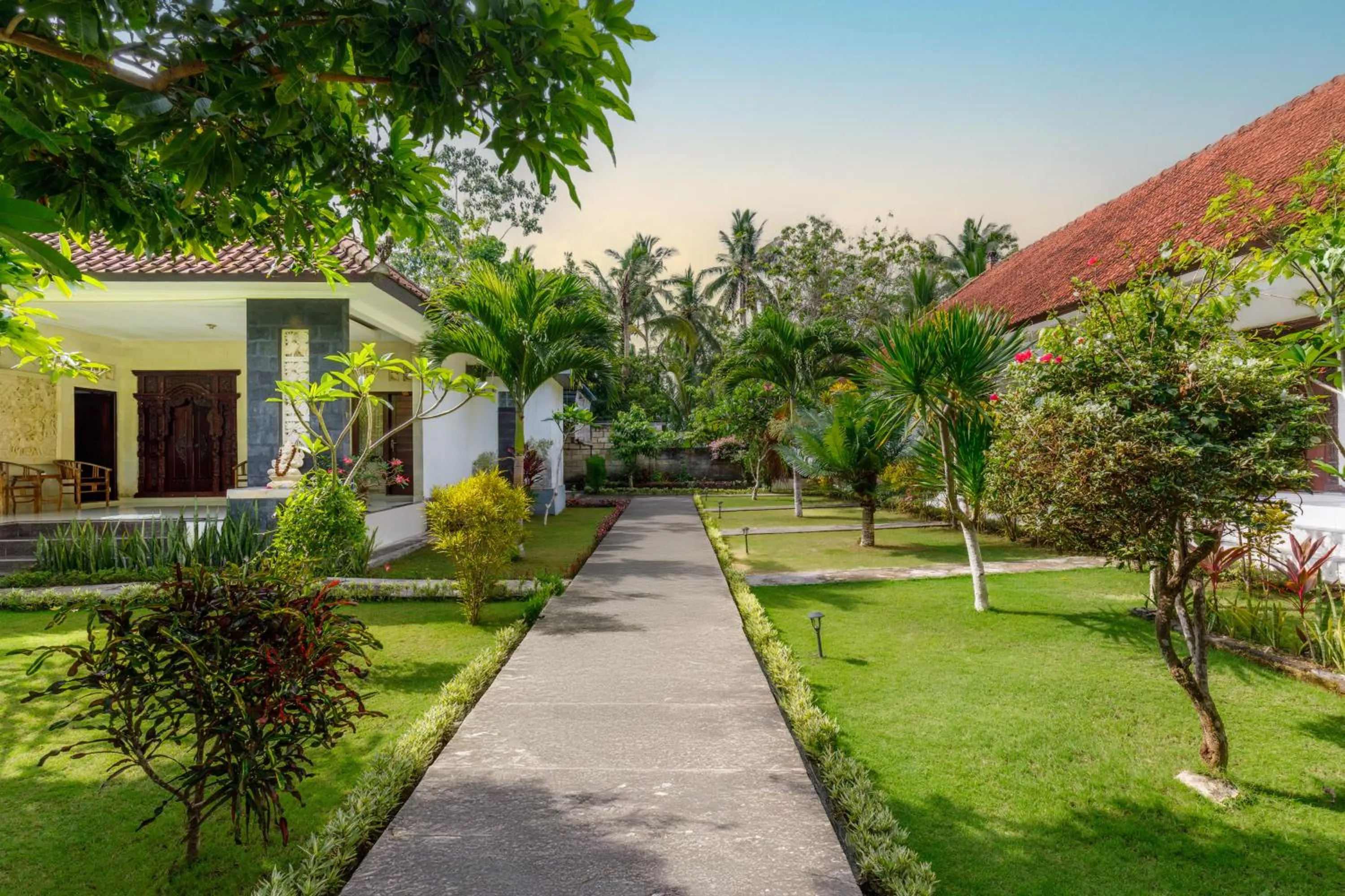 Day in Nyuh Kadah Guest House