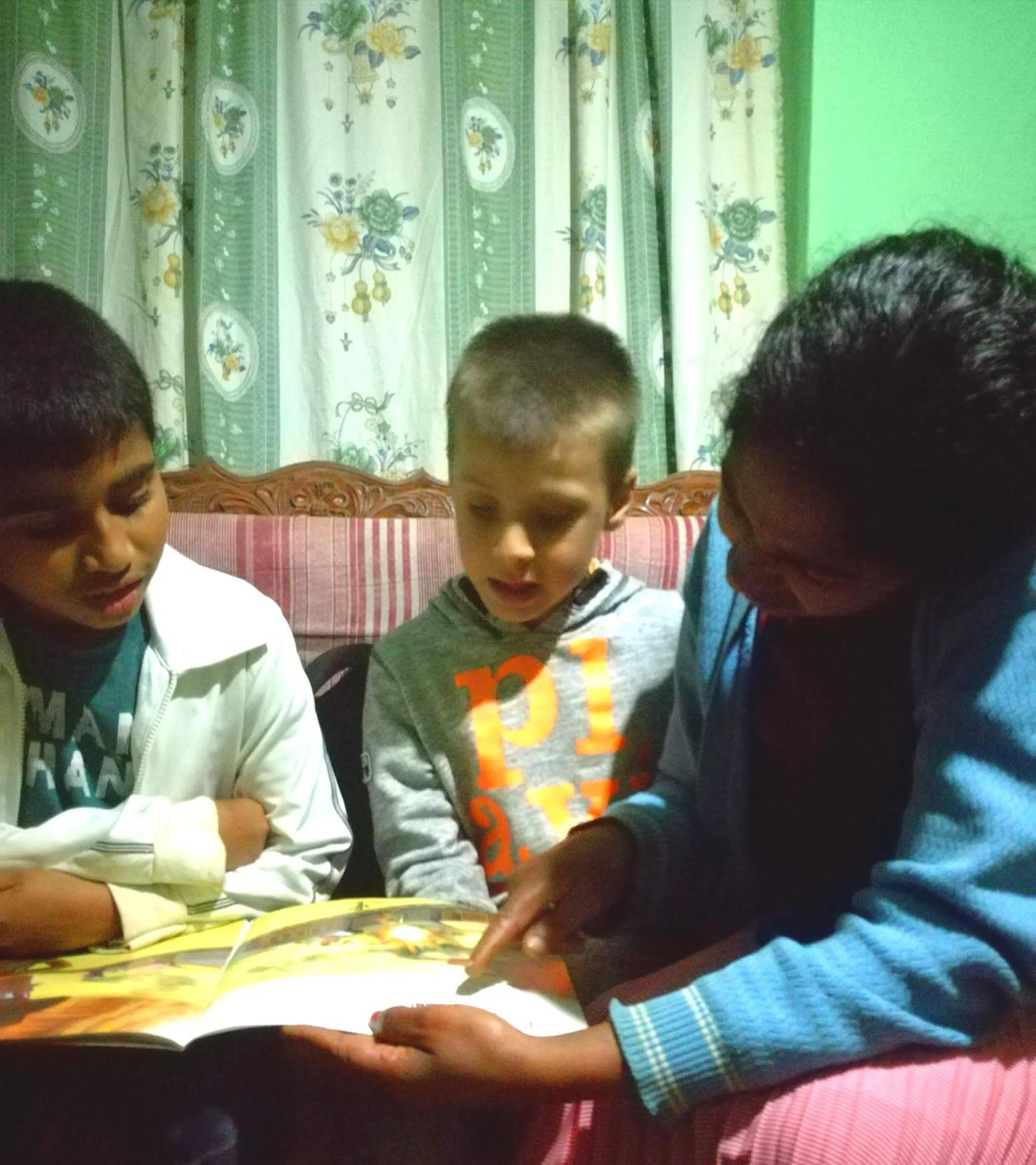 Staff in Ella Sunrise