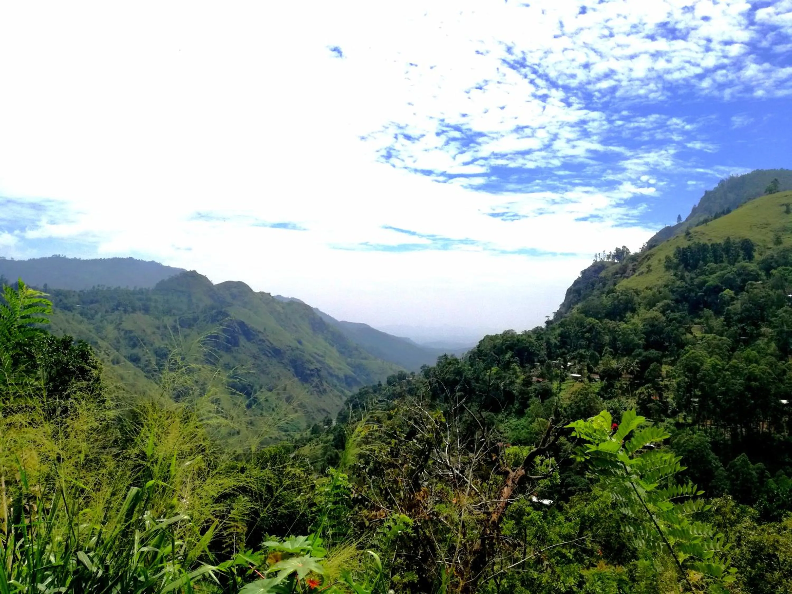 Mountain view in Ella Sunrise