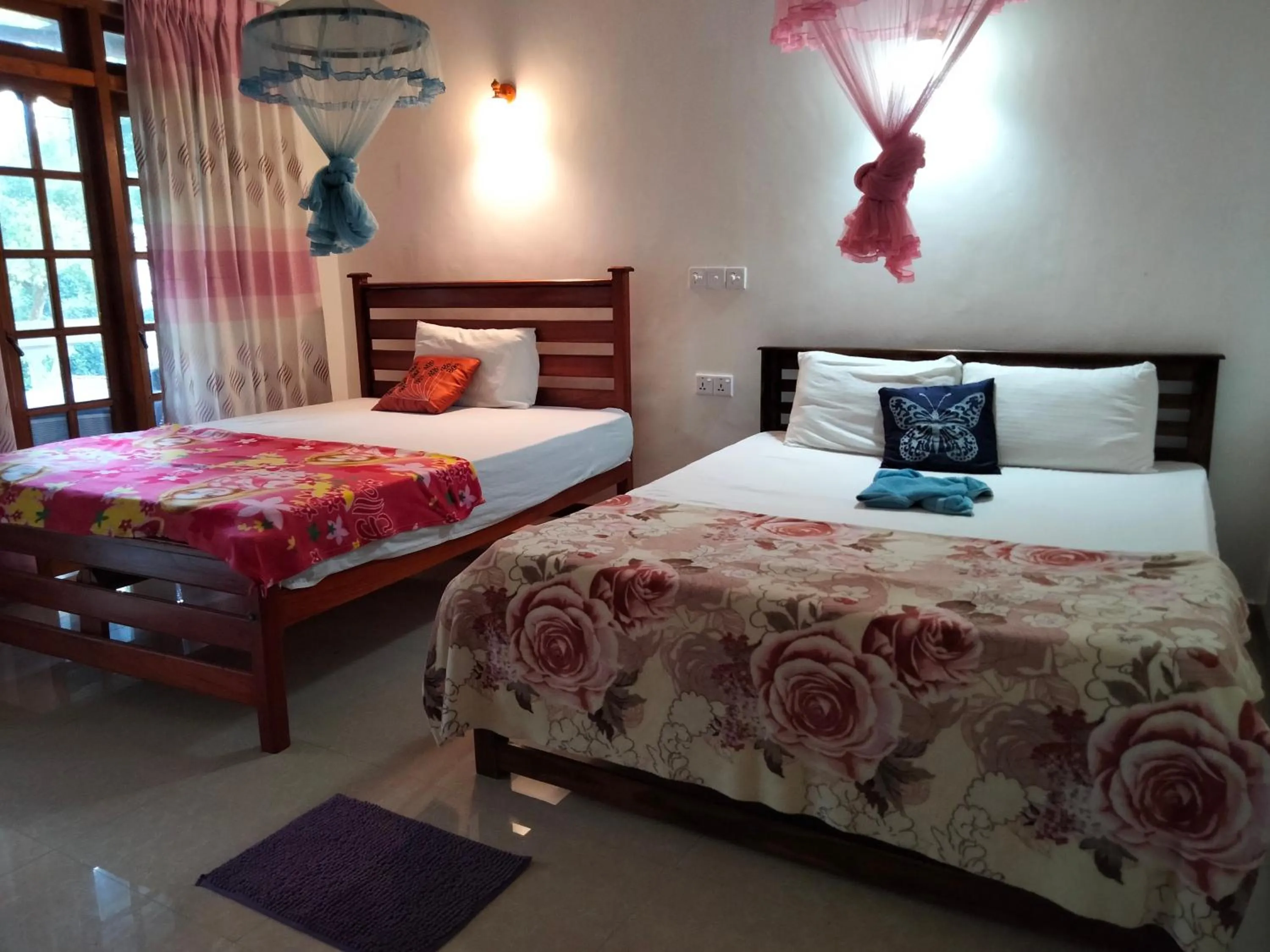 Bedroom, Bed in Ella Sunrise