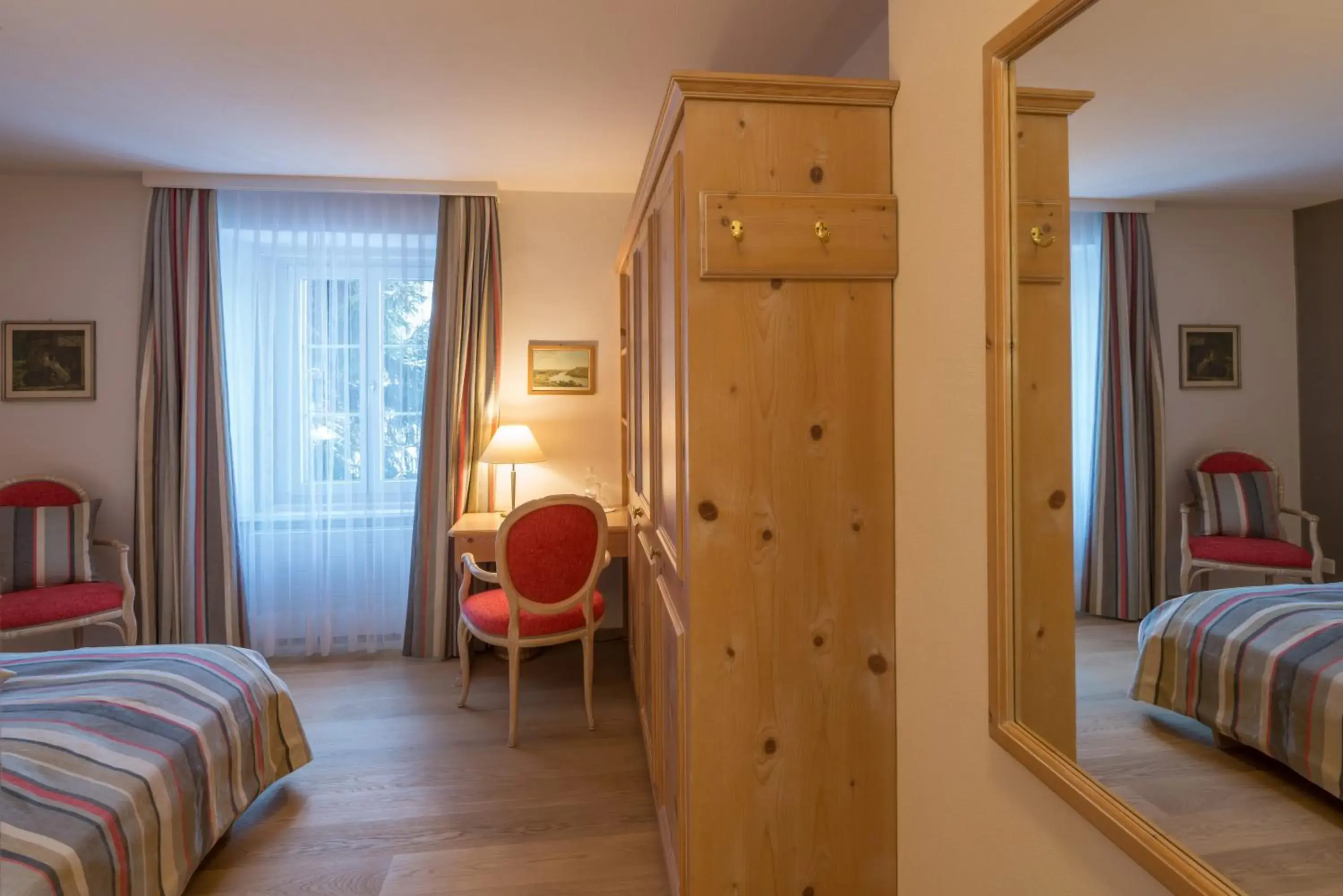 King Room with Bath - single occupancy in Hotel Post King Room with Bath - single occupancy in Hotel Post
