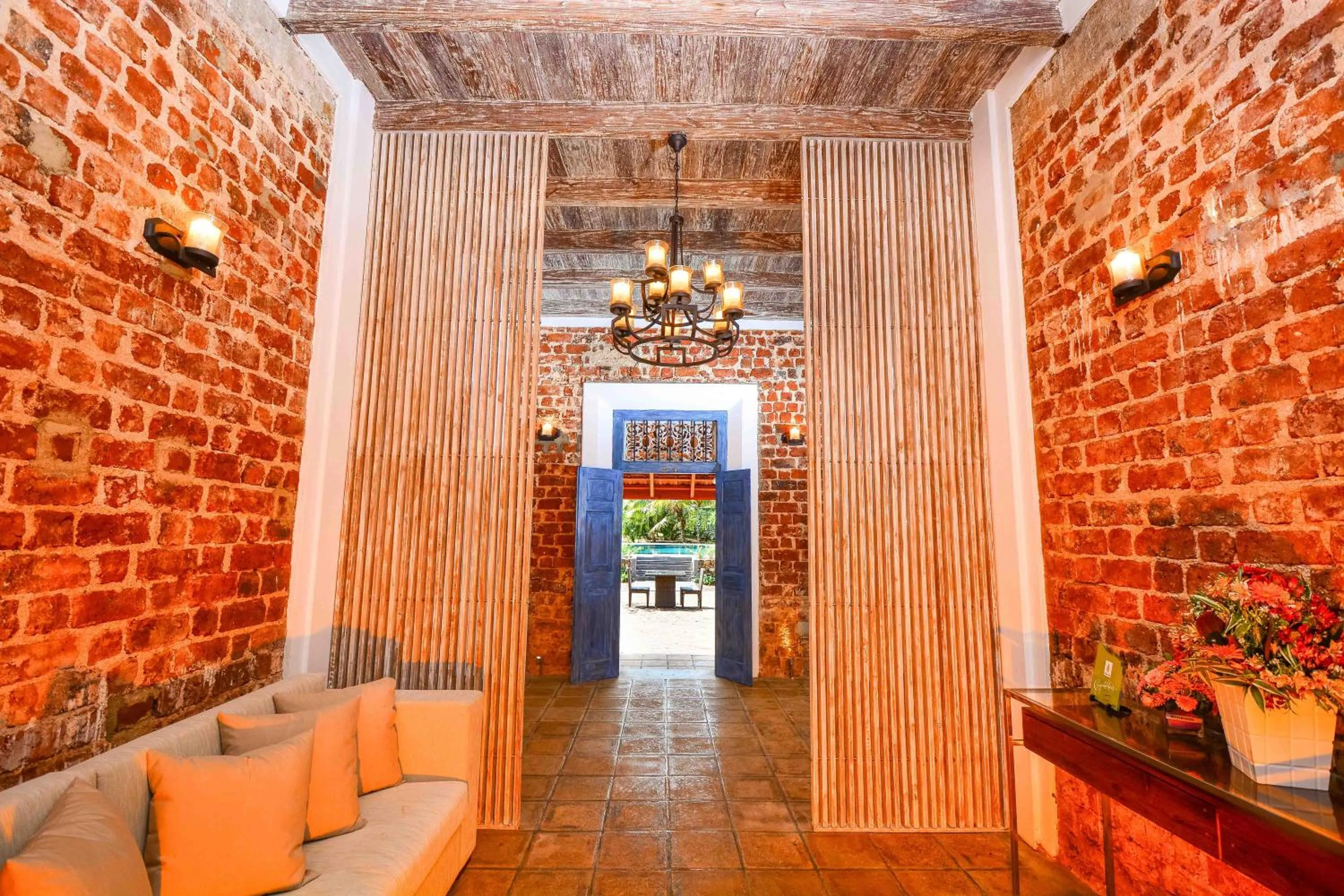 Communal lounge/ TV room in Handun Villas