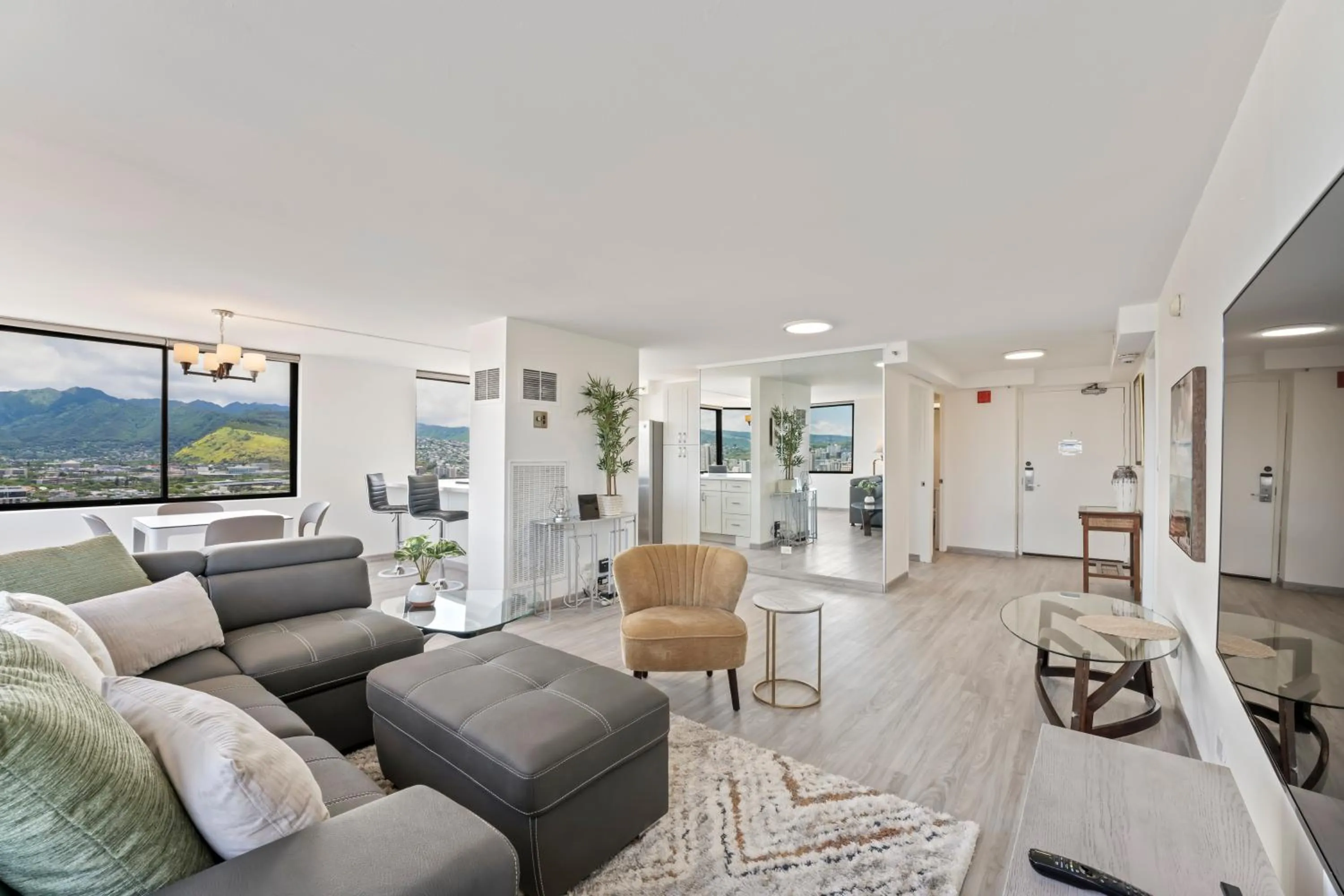 Hawaiian Monarch Penthouse 104 by Hawaii Ocean Club