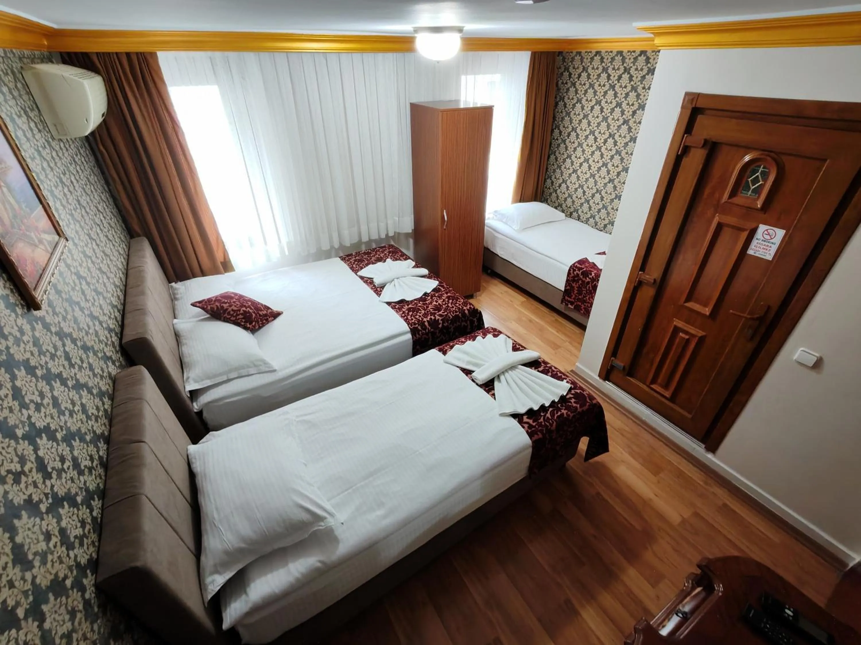 TV and multimedia, Bed in Sirkeci Emek Hotel
