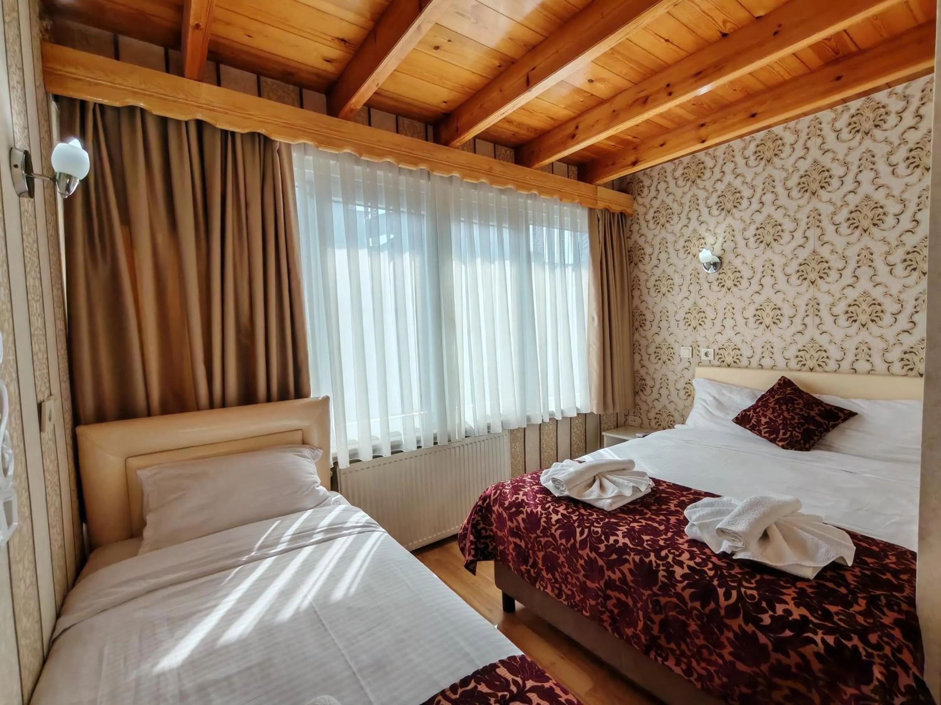 TV and multimedia, Bed in Sirkeci Emek Hotel