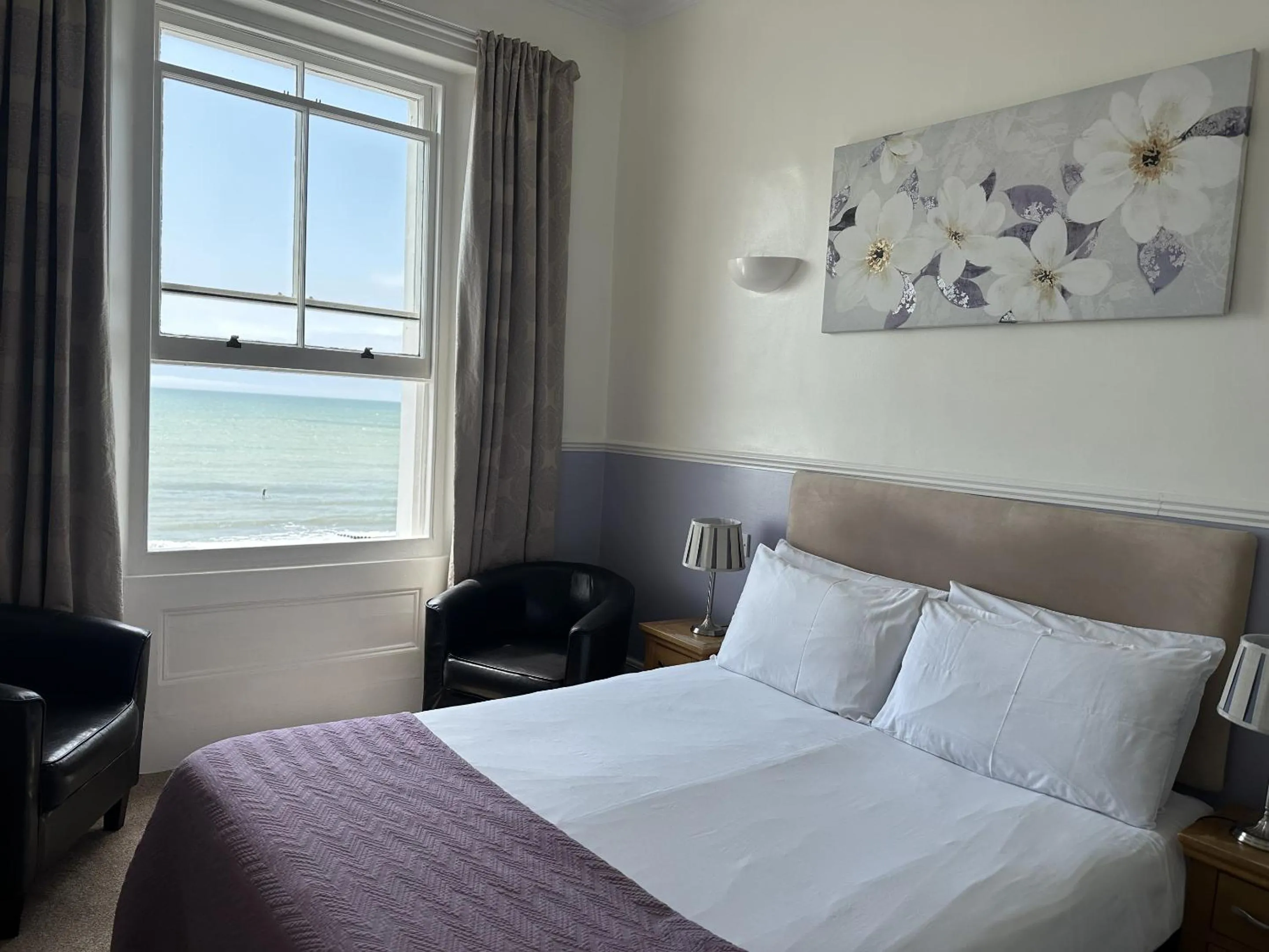 Double Room with Sea View in The Lindum
