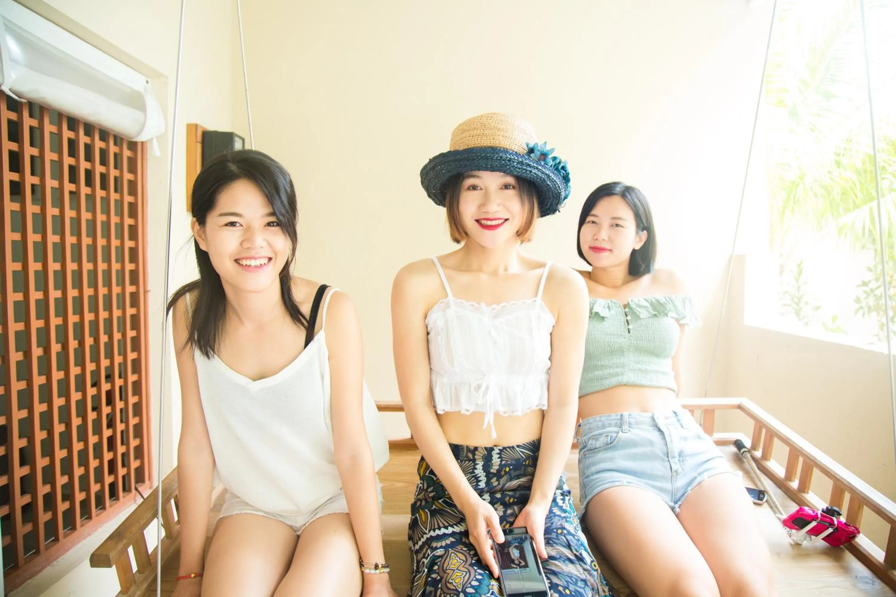 People in Midsummer Thulusdhoo