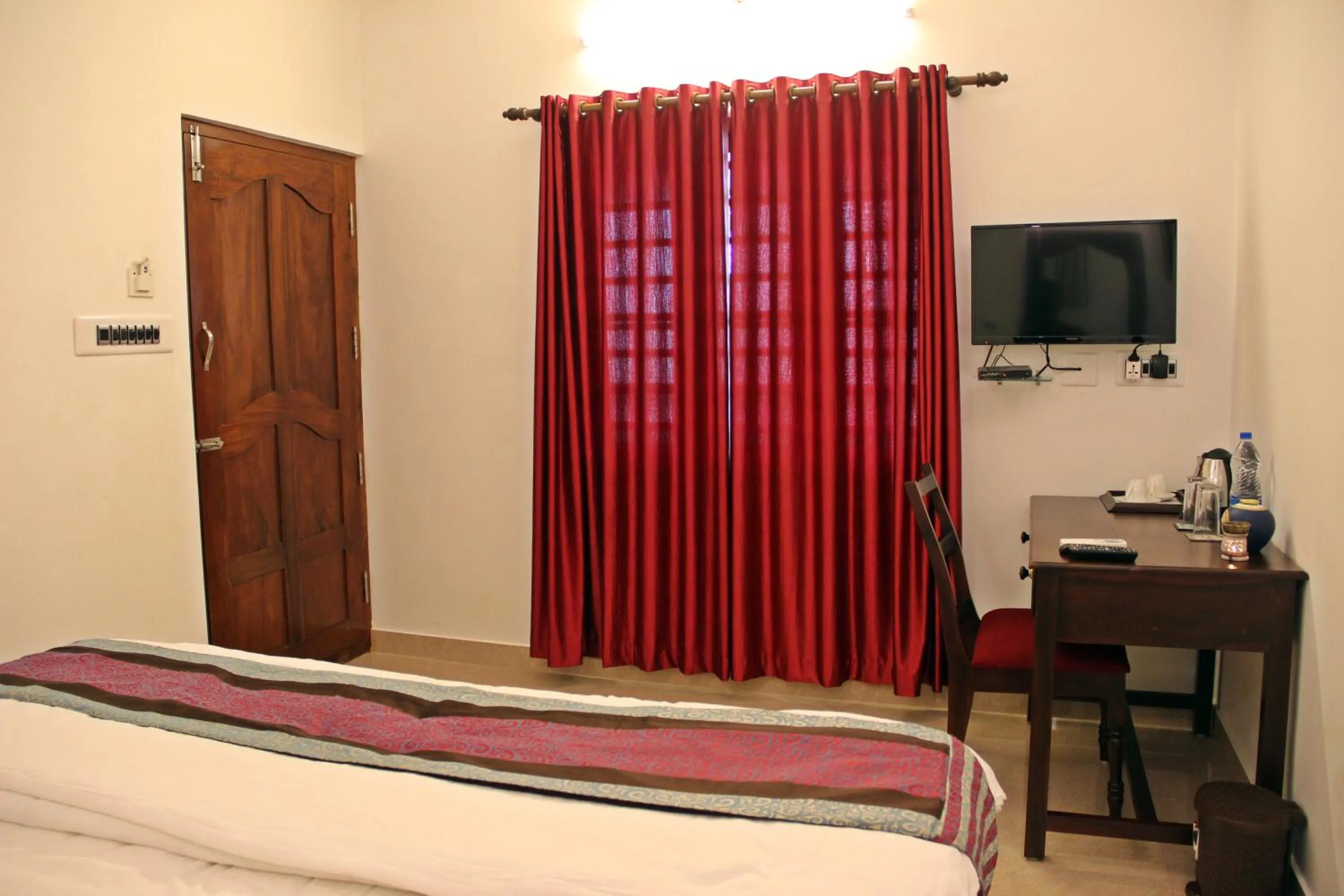 Photo of the whole room, Bed in Sapphire Club Cherai Beach Villa