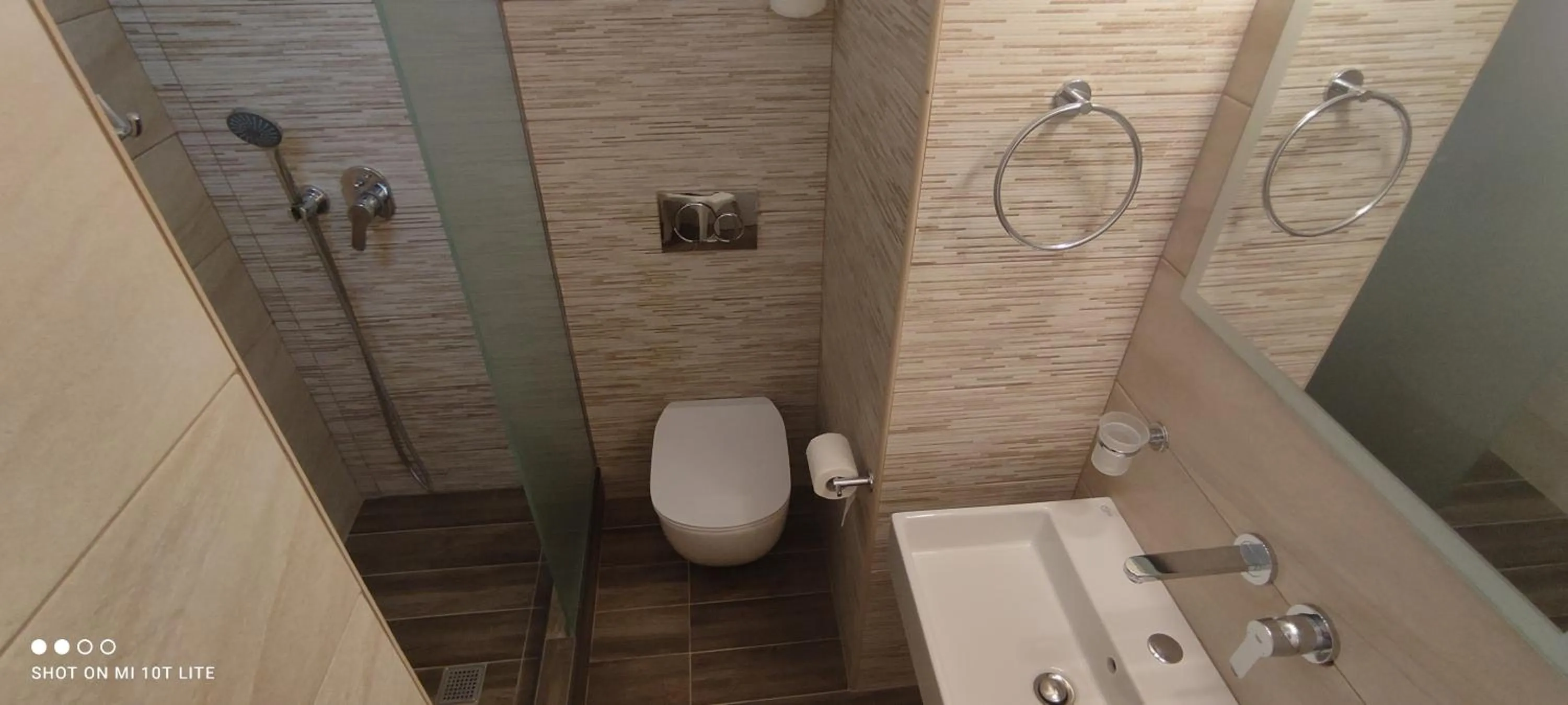 Bathroom in Afroditi Hotel