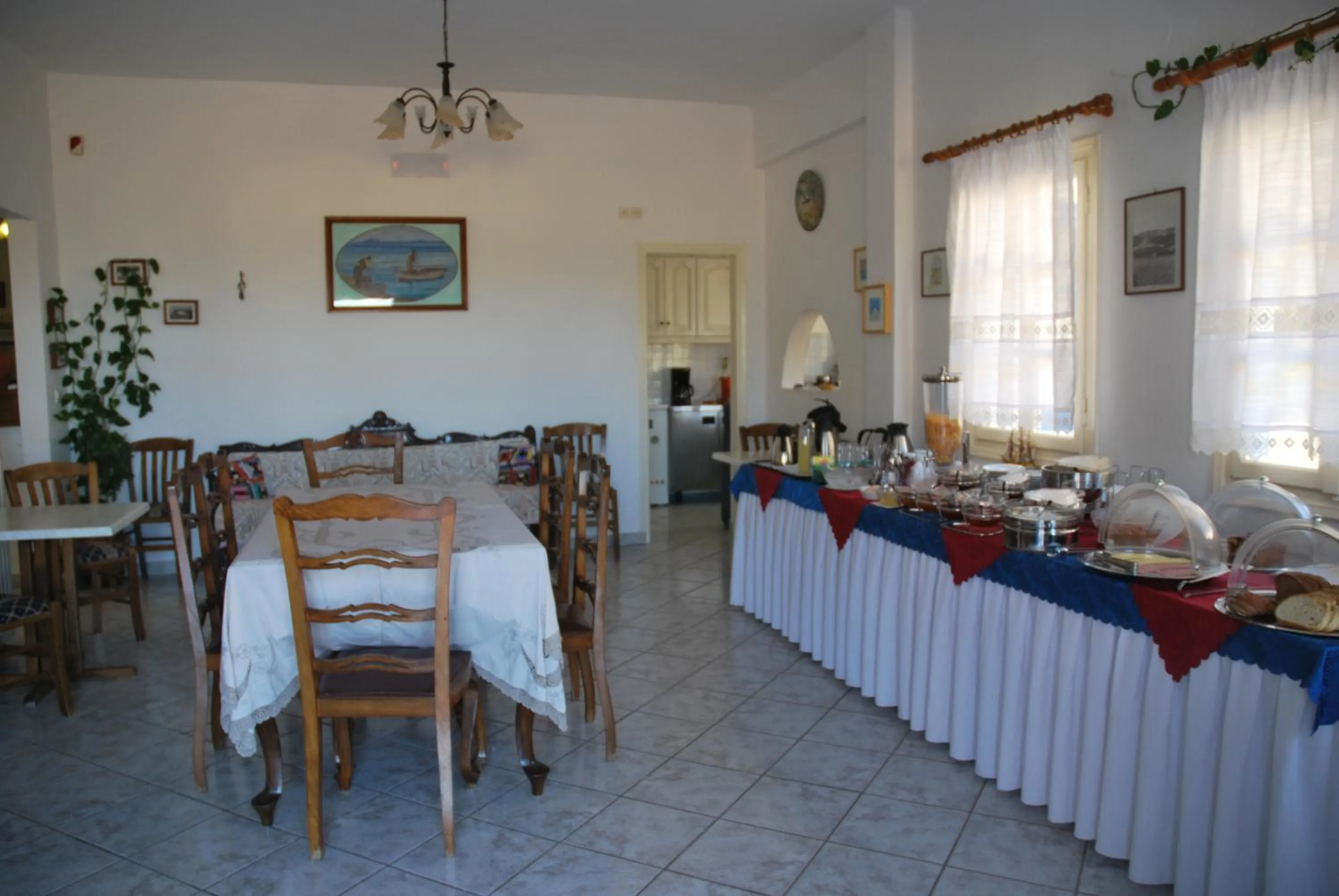 Restaurant/places to eat in Afroditi Hotel