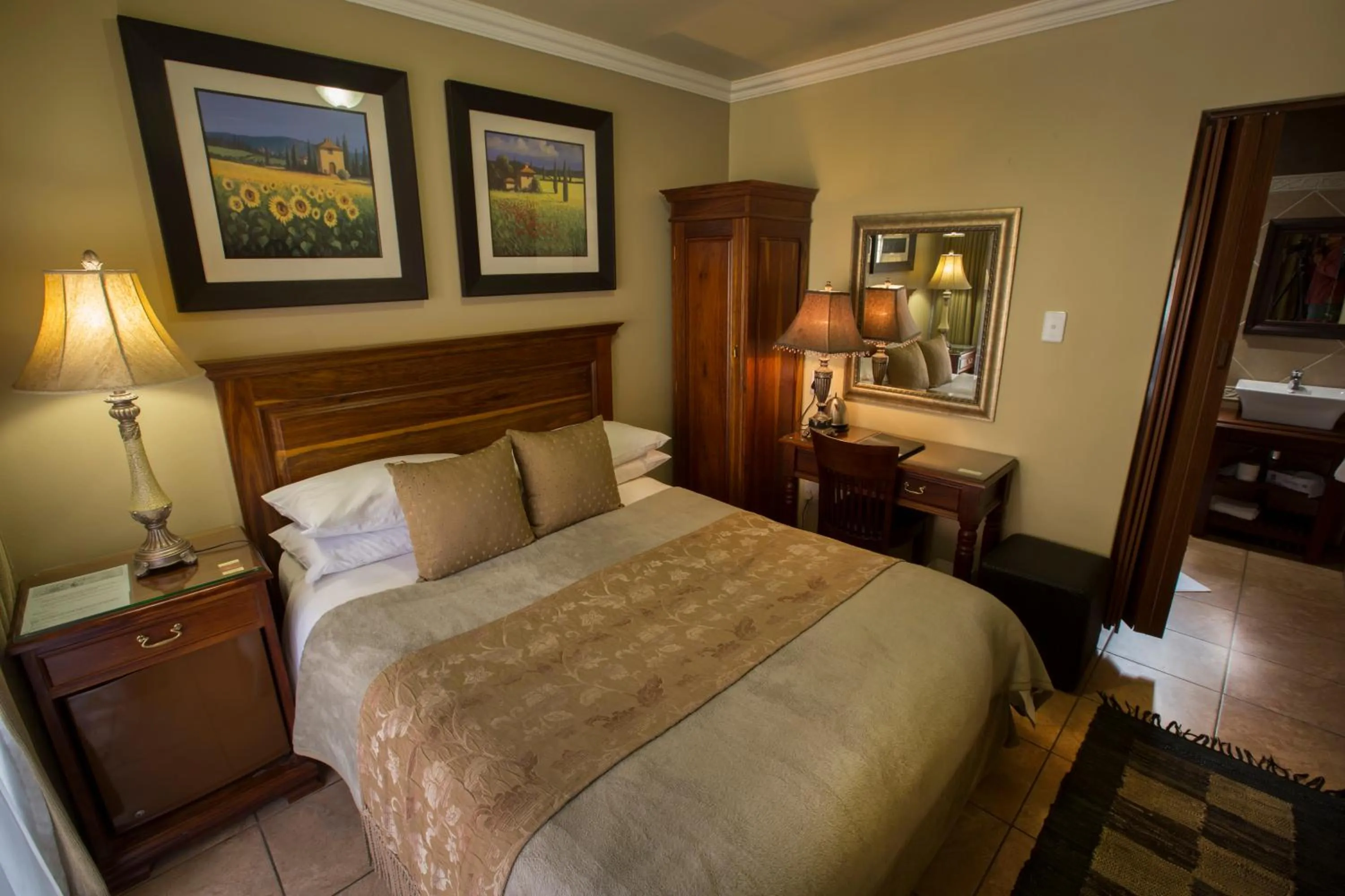 Bedroom in Le Cozmo Guesthouse