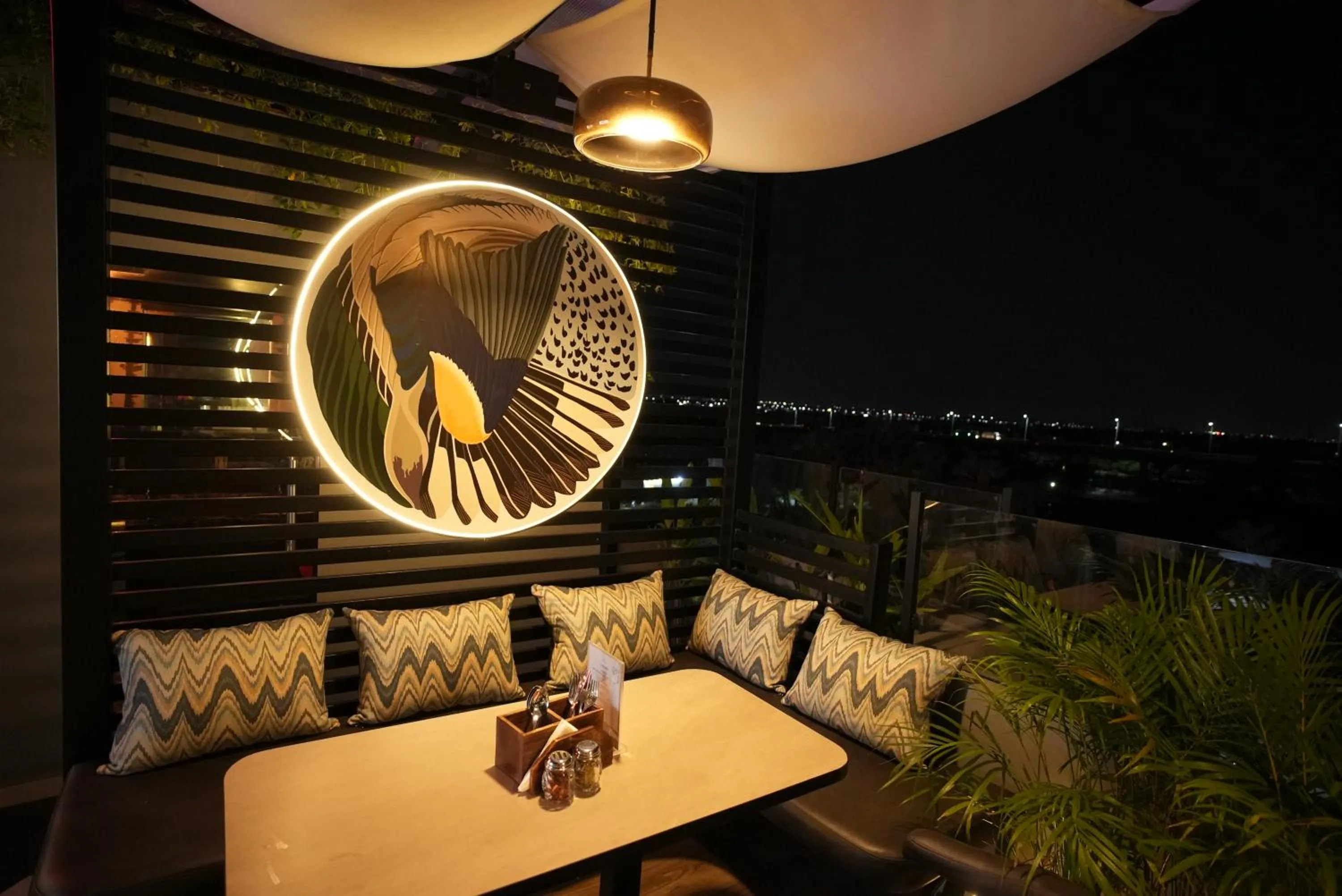 Restaurant/places to eat in Hotel SRR Grand