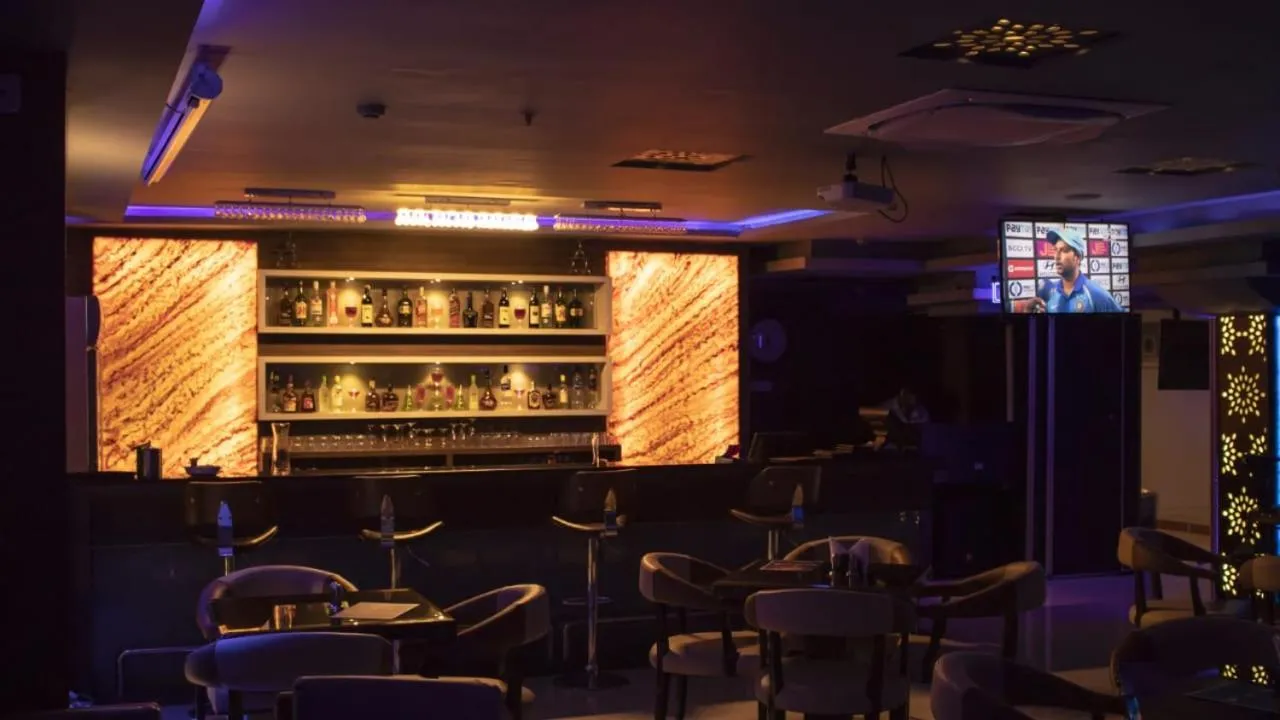 Drinks in Hotel SRR Grand