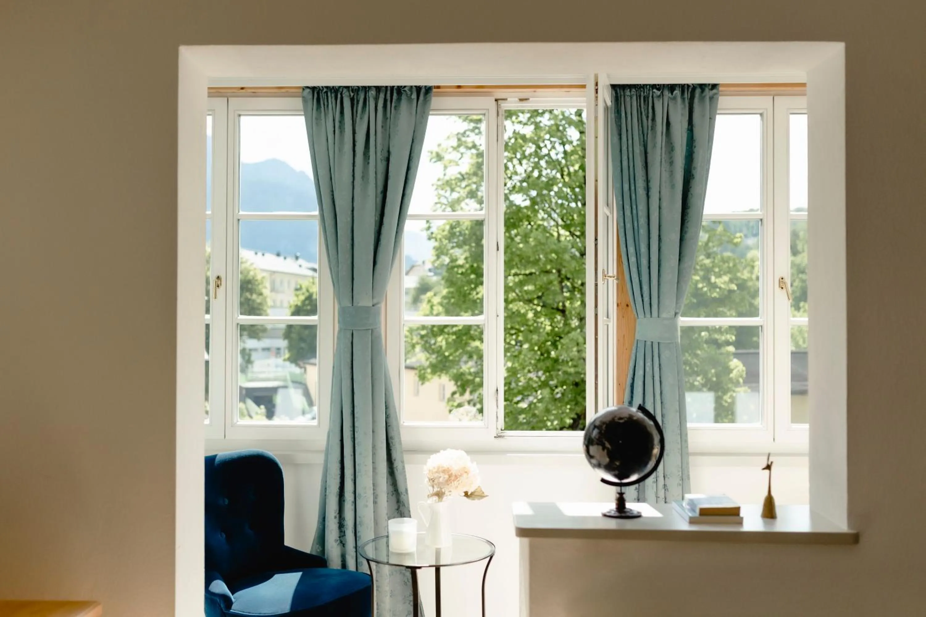 Seating area in Boutiquehotel Hubertushof