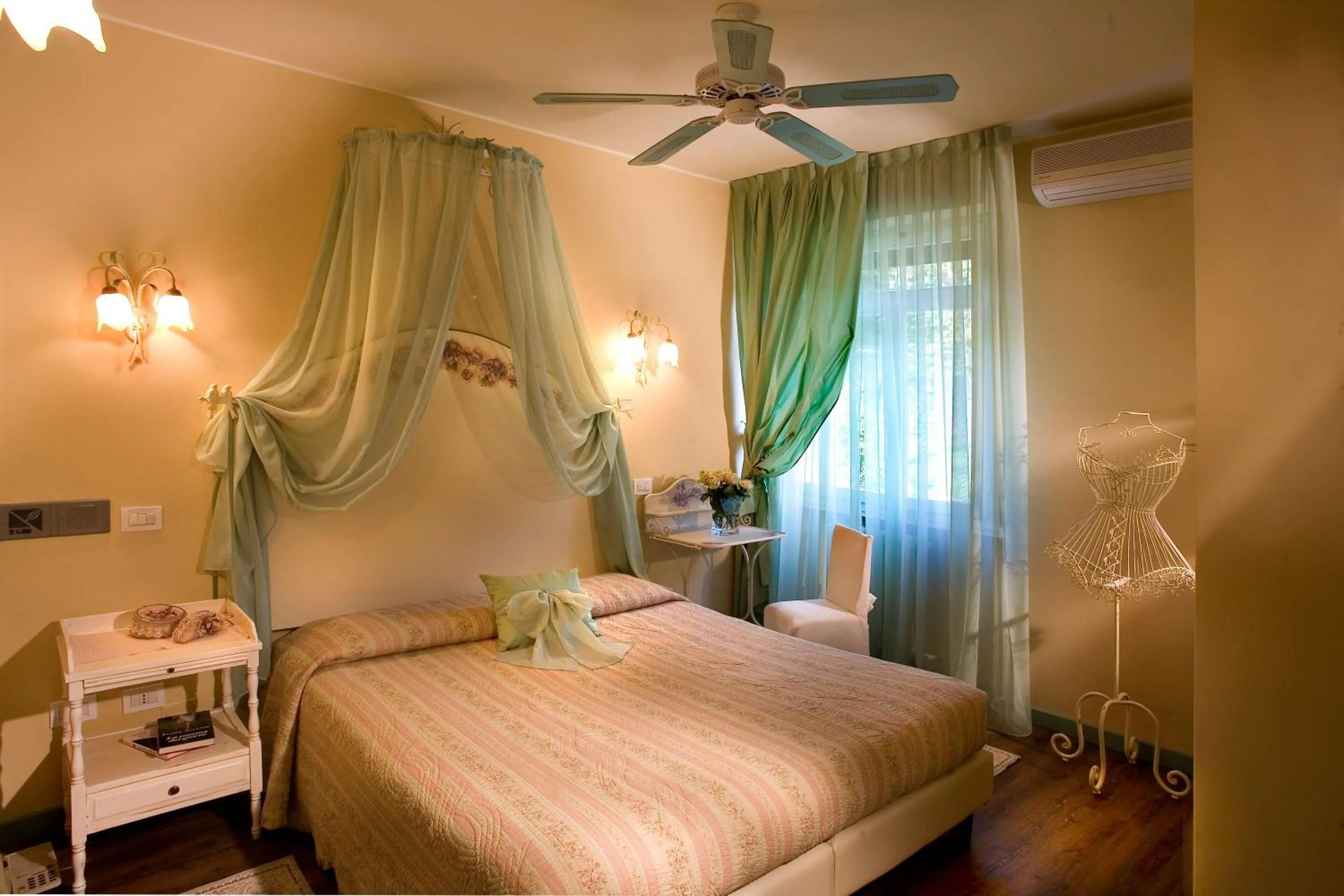 Bed in Hotel Serenella