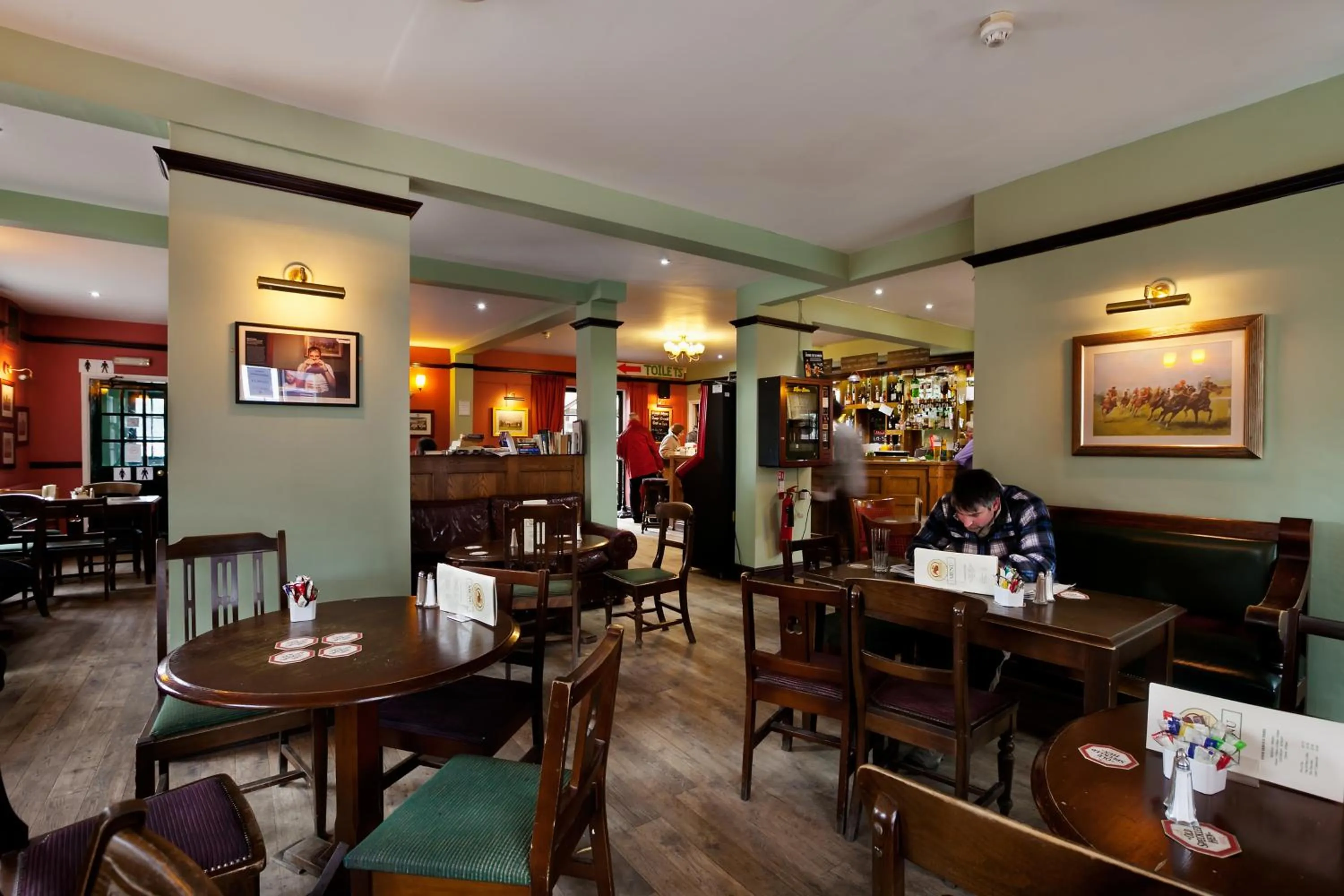 Lounge or bar in The Earl Of Derby