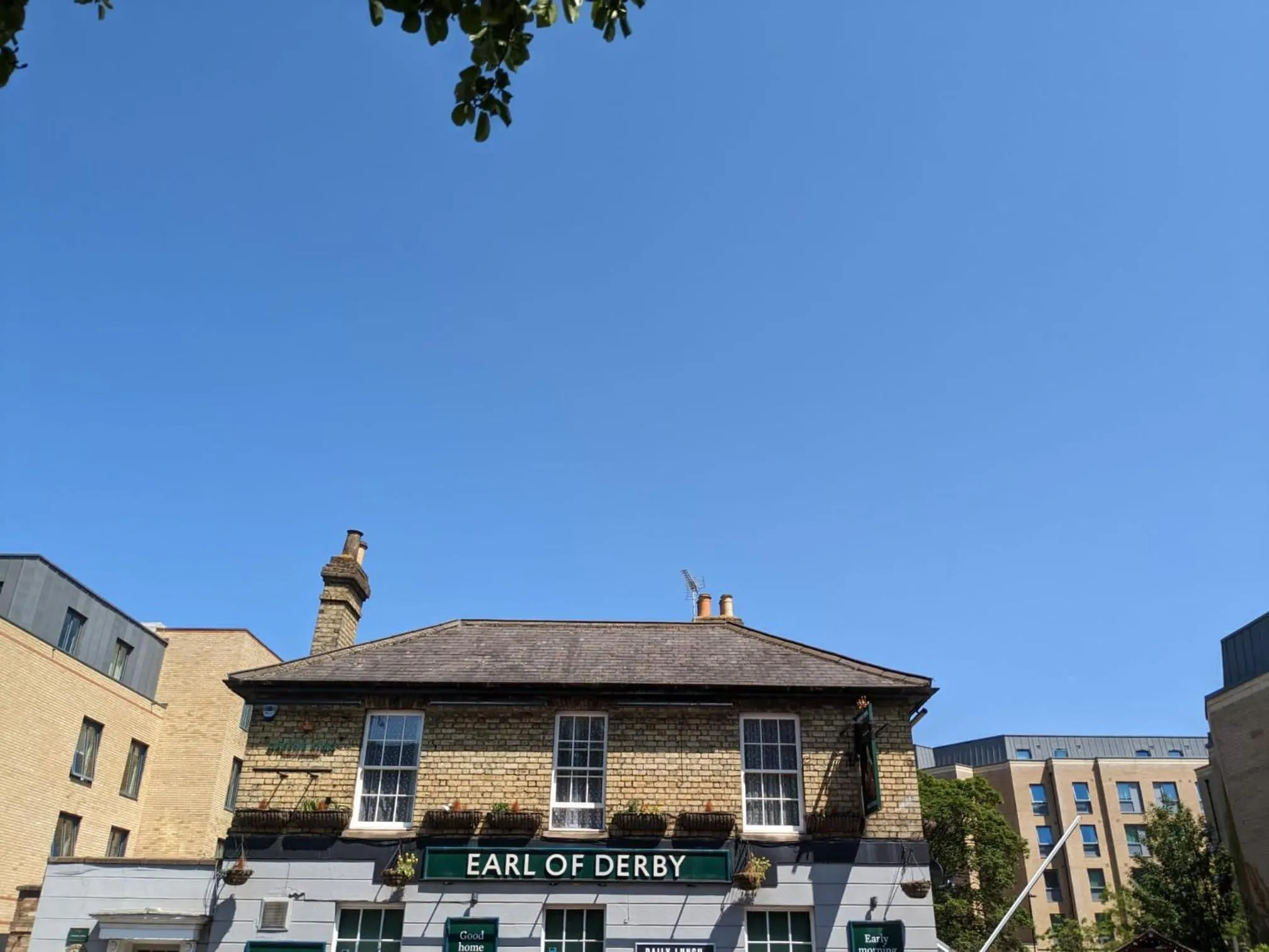 Facade/entrance in The Earl Of Derby