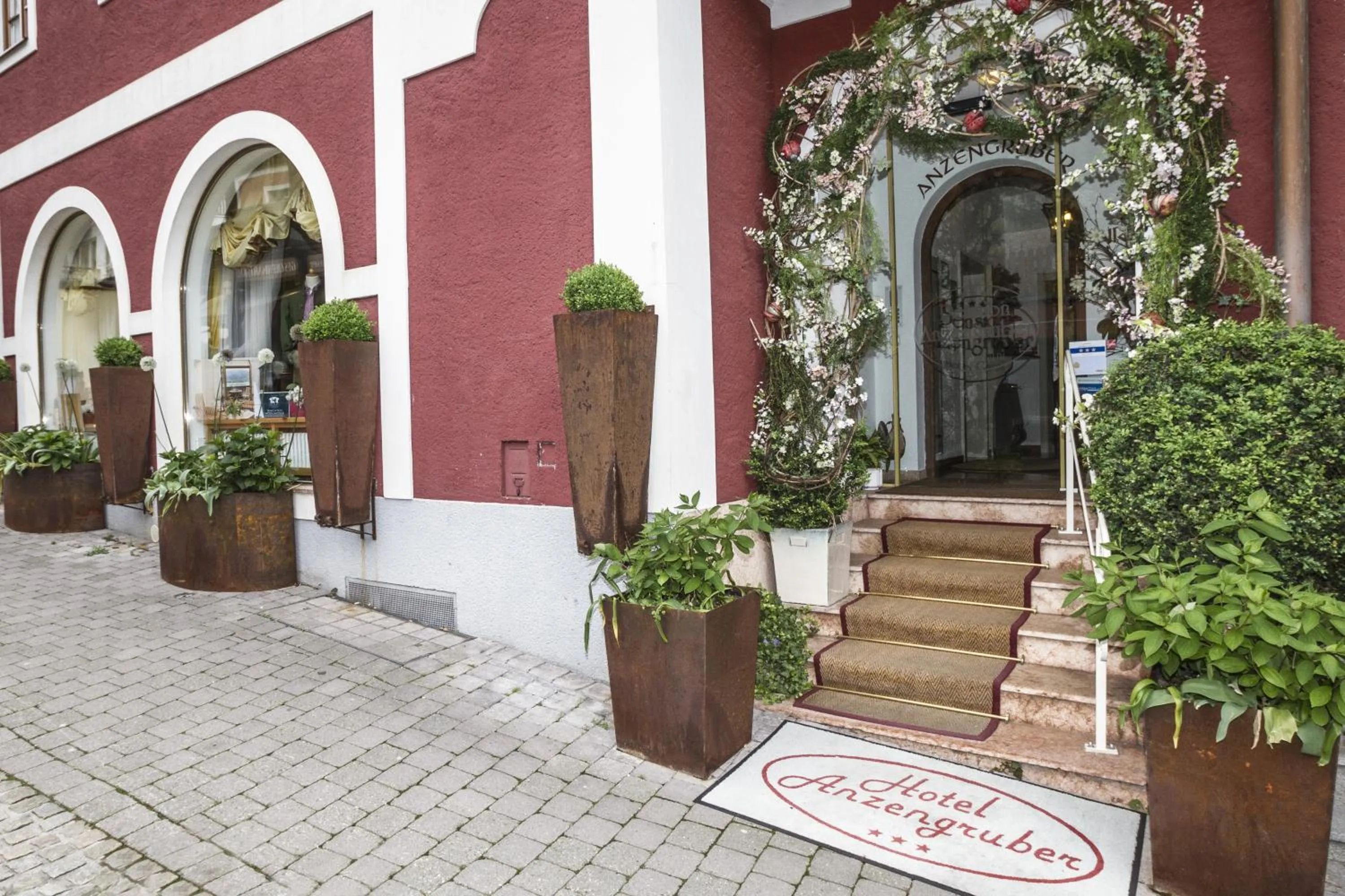 Facade/entrance in Villa Anzengruber