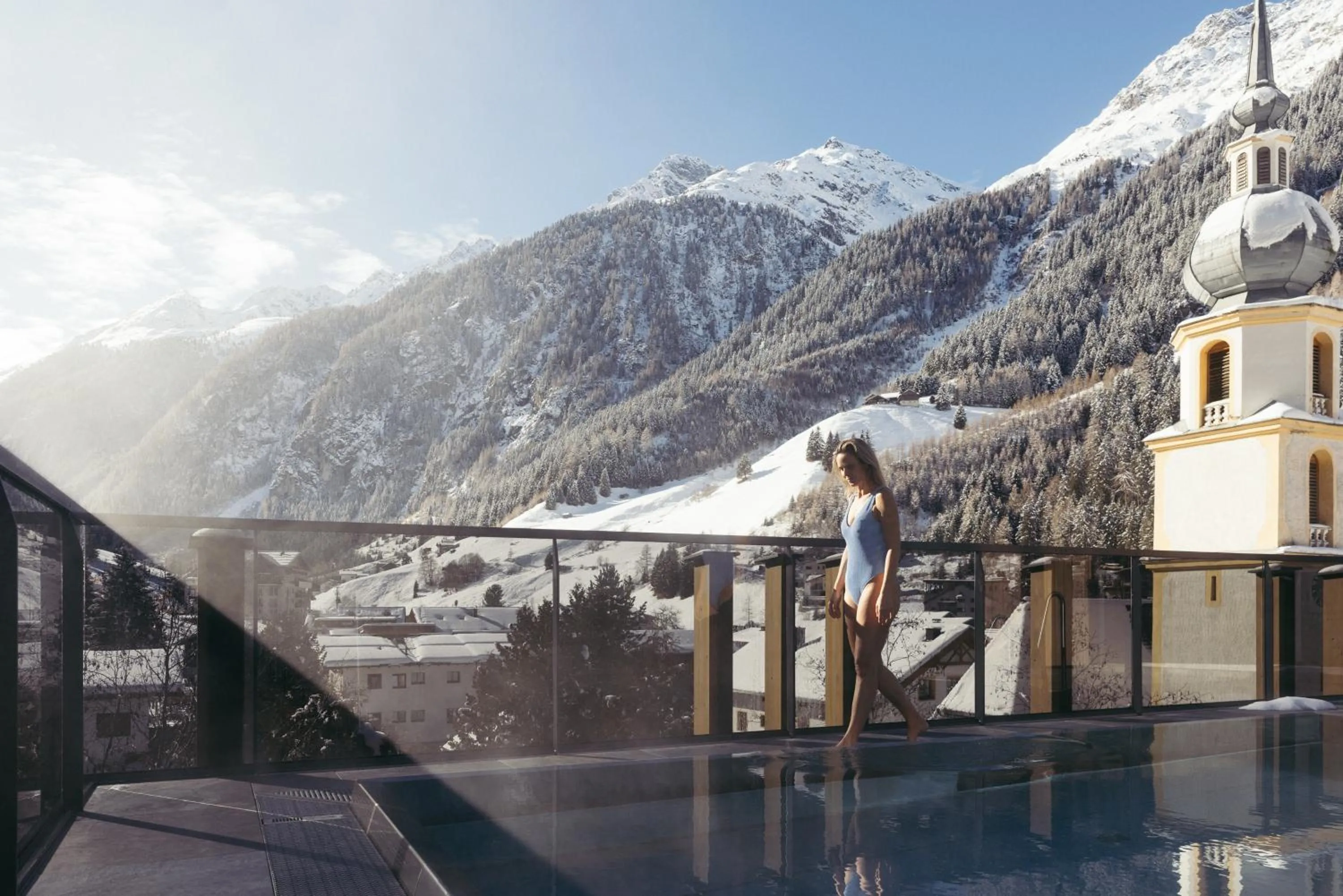 Swimming pool in Hotel Kirchenwirt