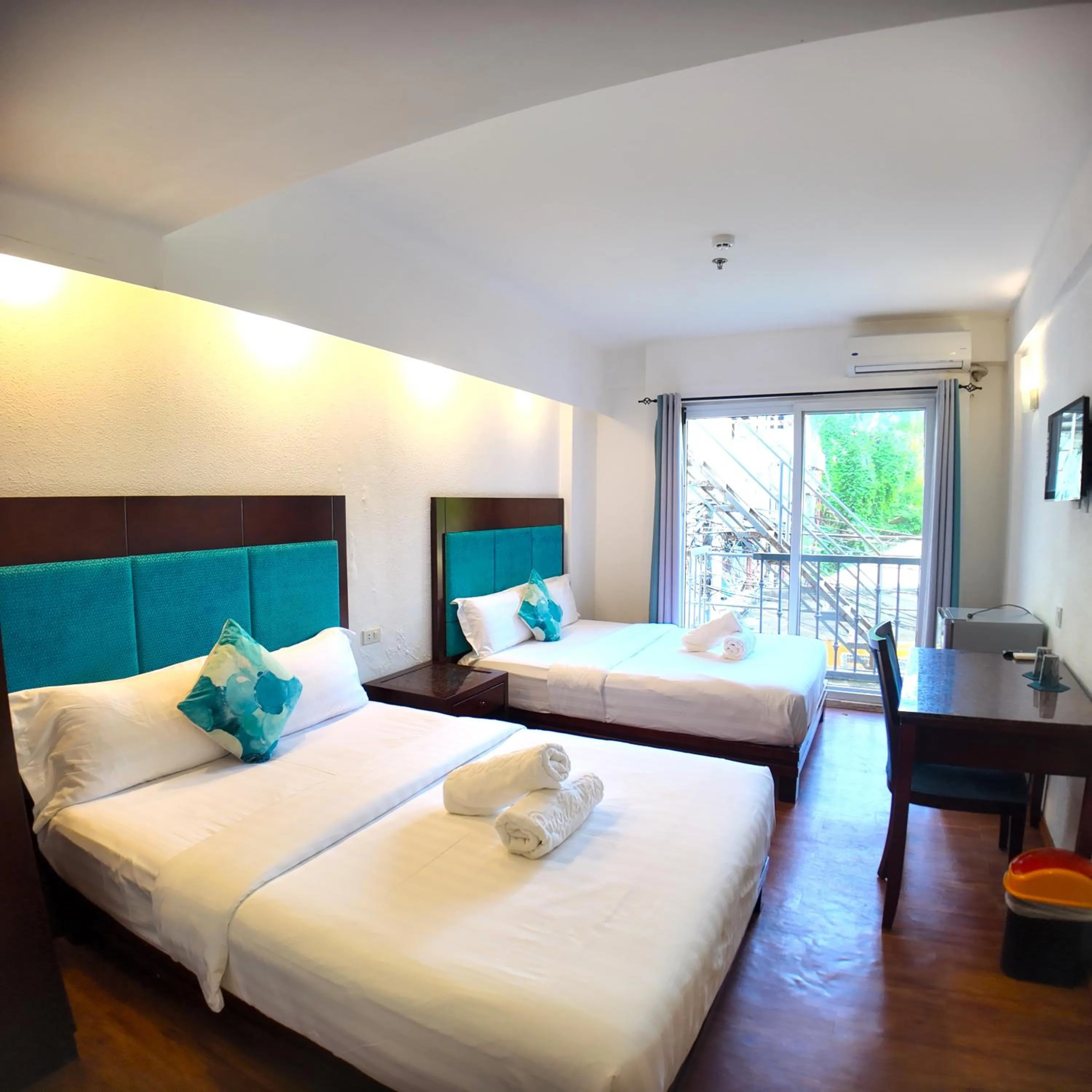 Bed in El Puerto Boracay