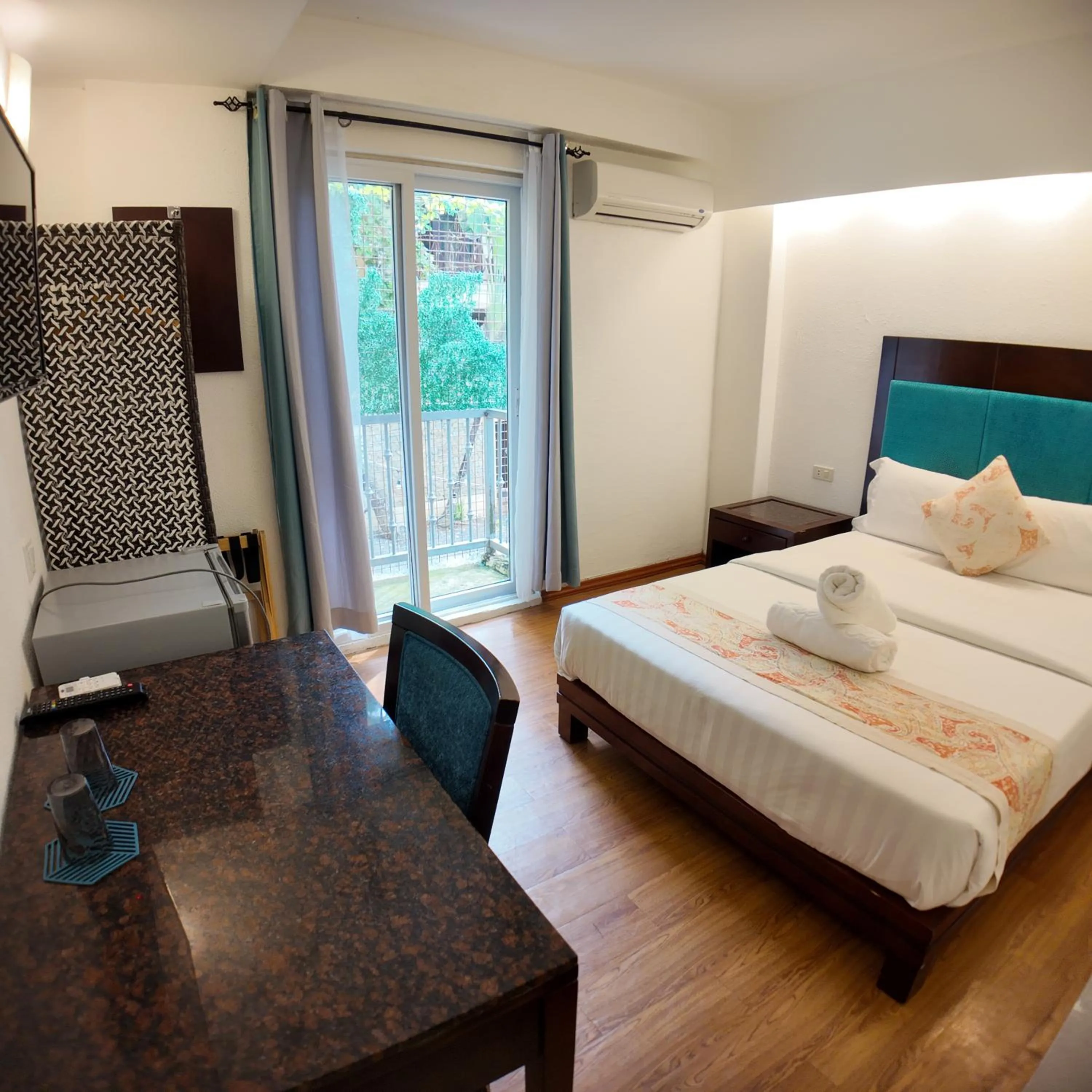 Bed in El Puerto Boracay