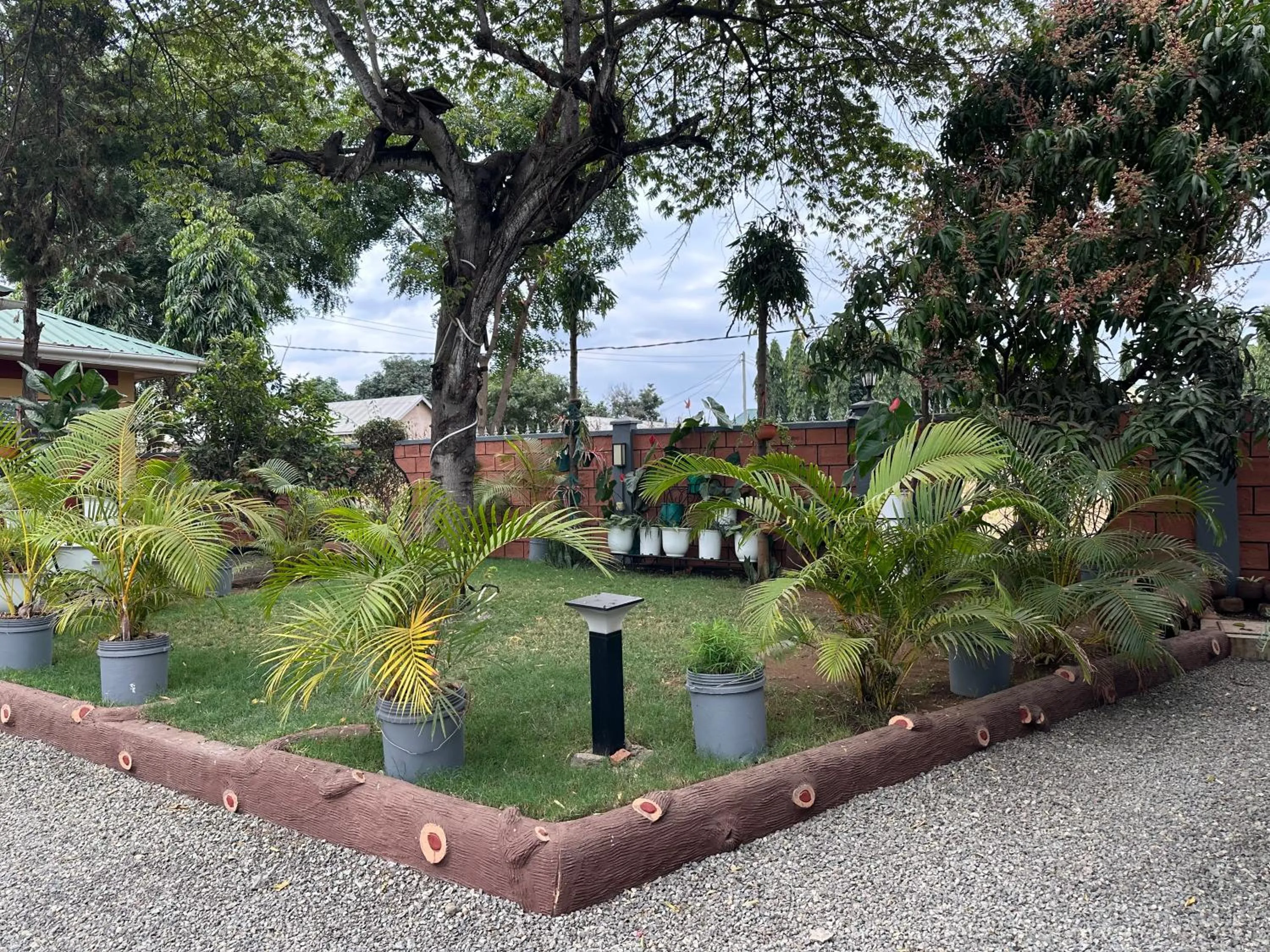 Garden in Le Parlour