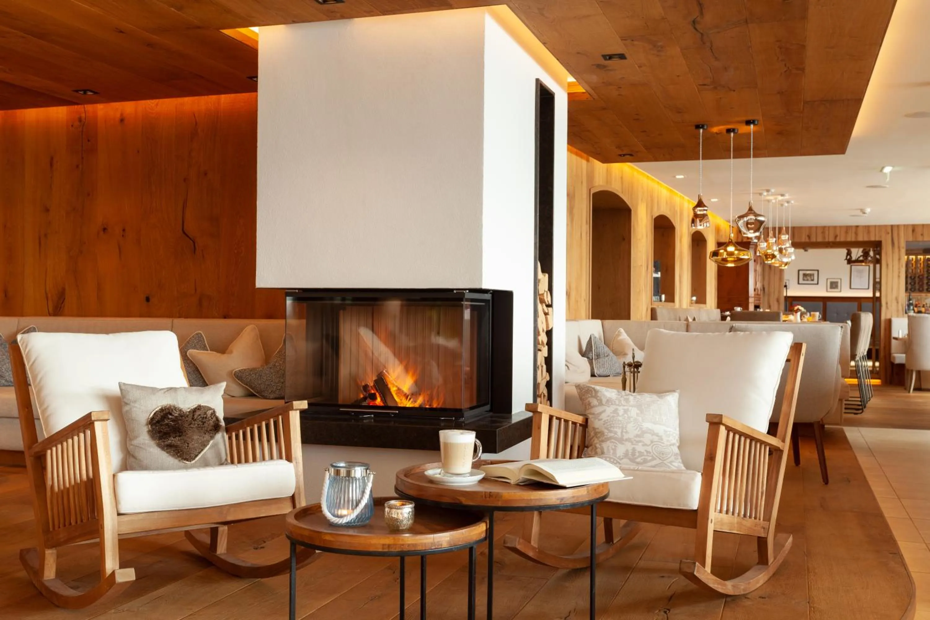 Lobby or reception in Hotel Seevilla Wolfgangsee