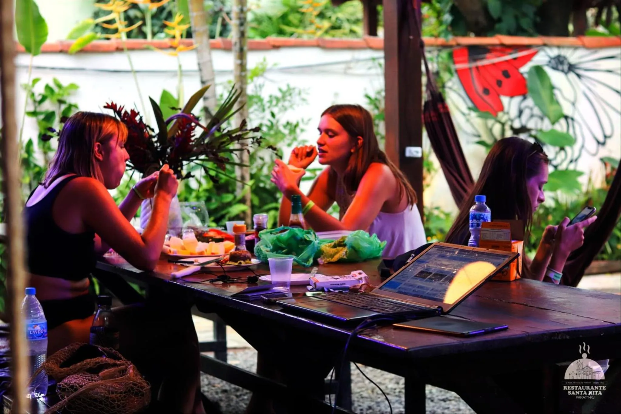 Dining area in Che Lagarto Paraty