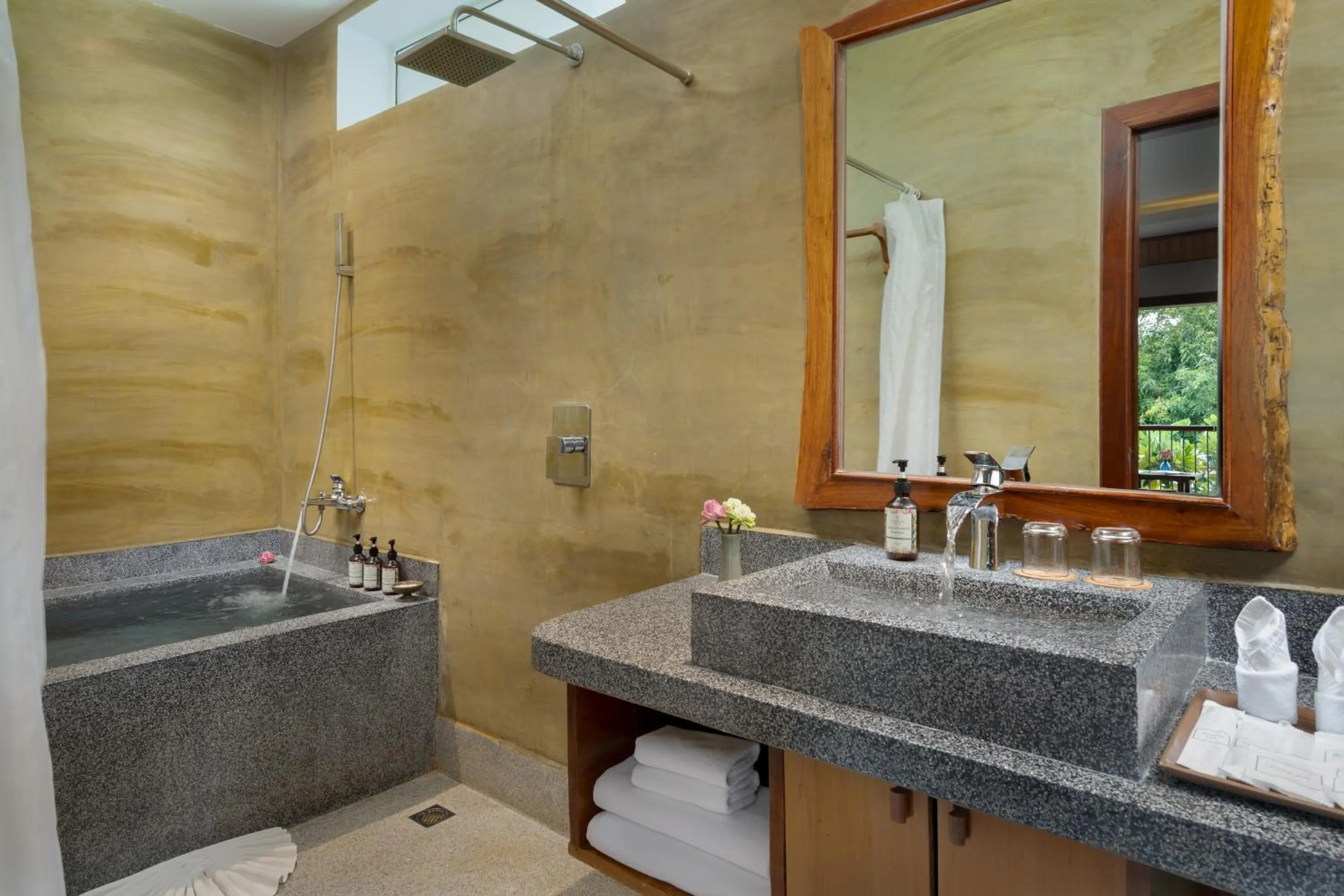 Bathroom in Khmer House Resort