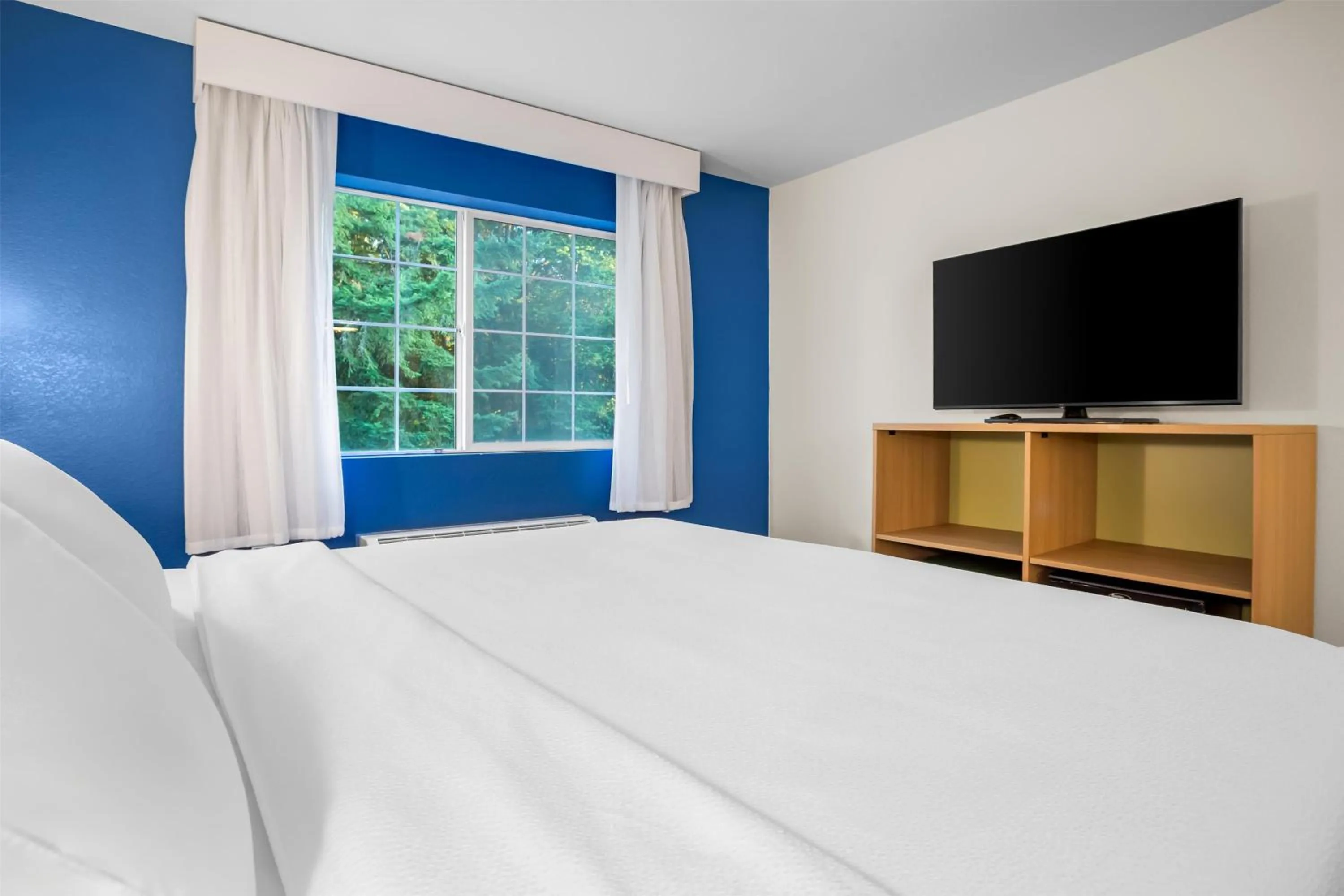 Bed in Spark by Hilton Tumwater