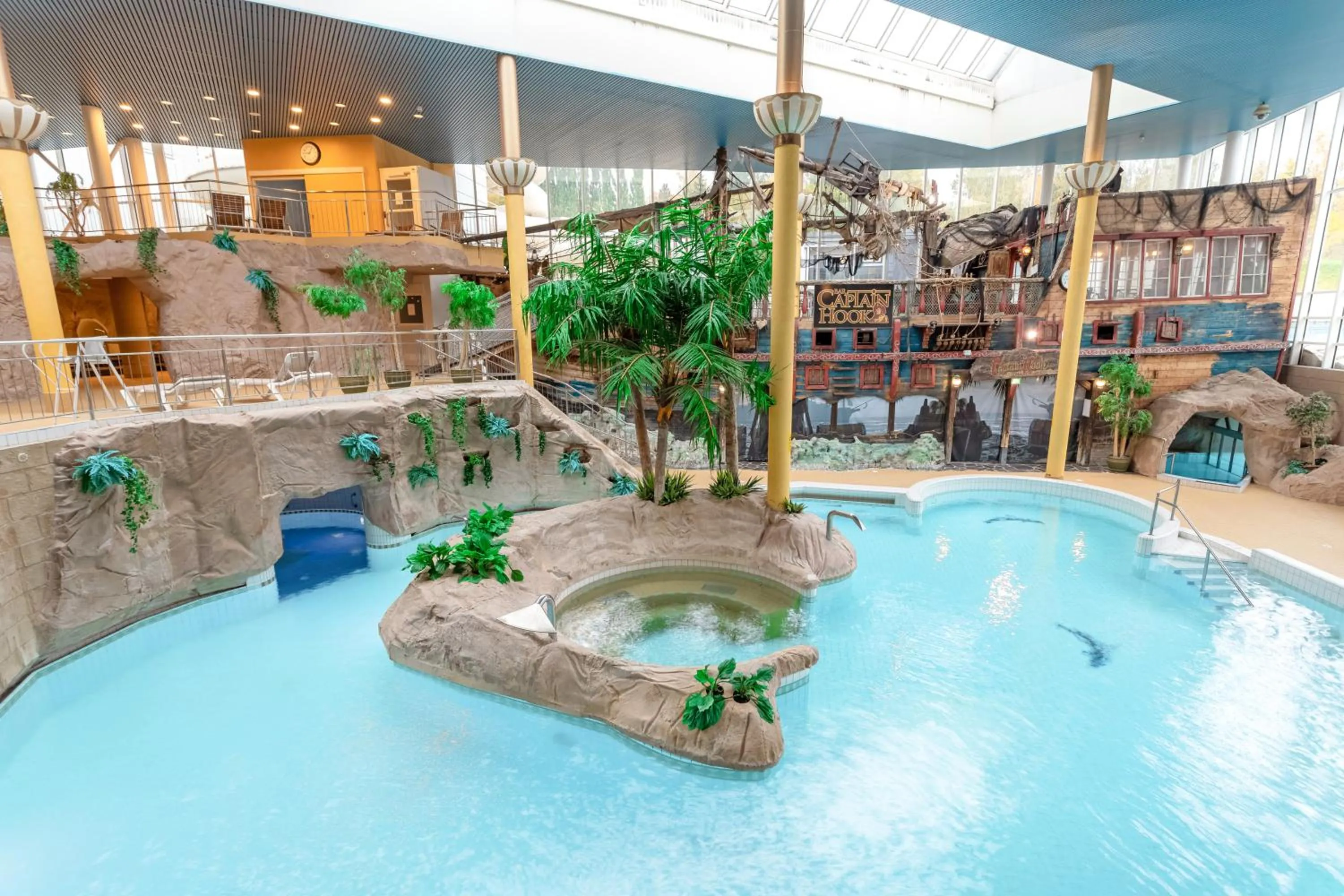 Swimming pool in Holiday Club Turun Caribia Superior Apartments