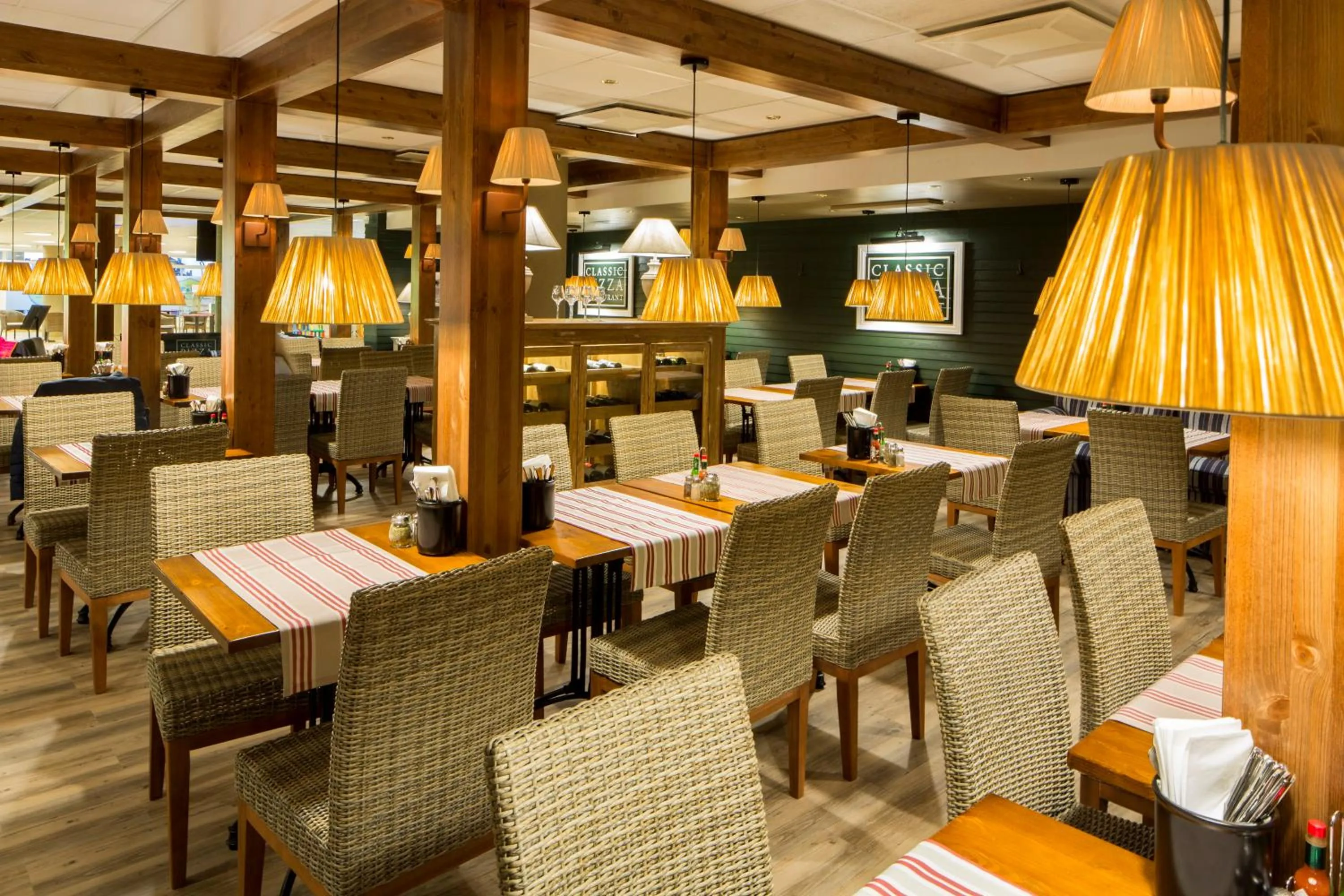 Restaurant/places to eat in Holiday Club Turun Caribia Superior Apartments