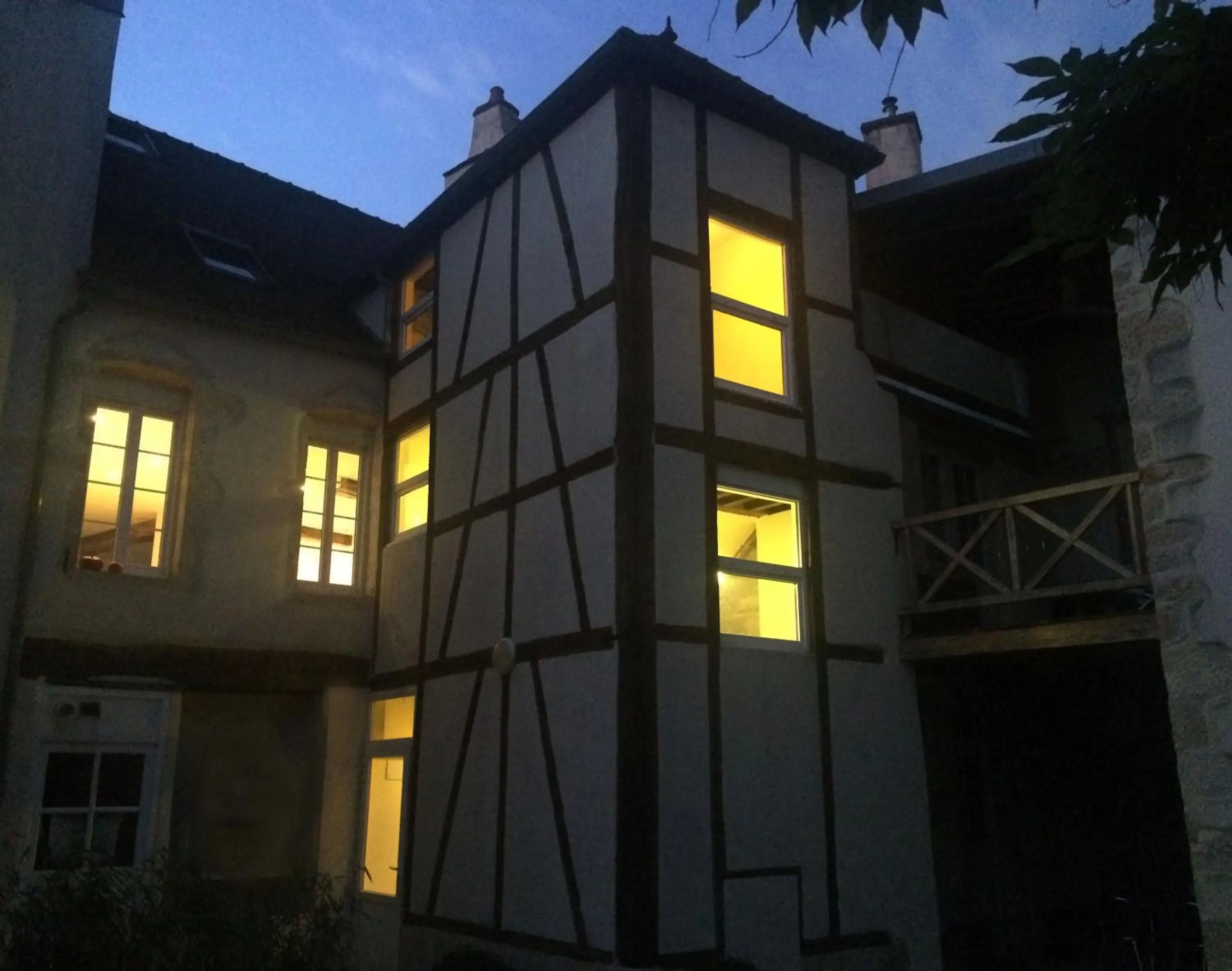 Property building in Au Coeur de Nuits