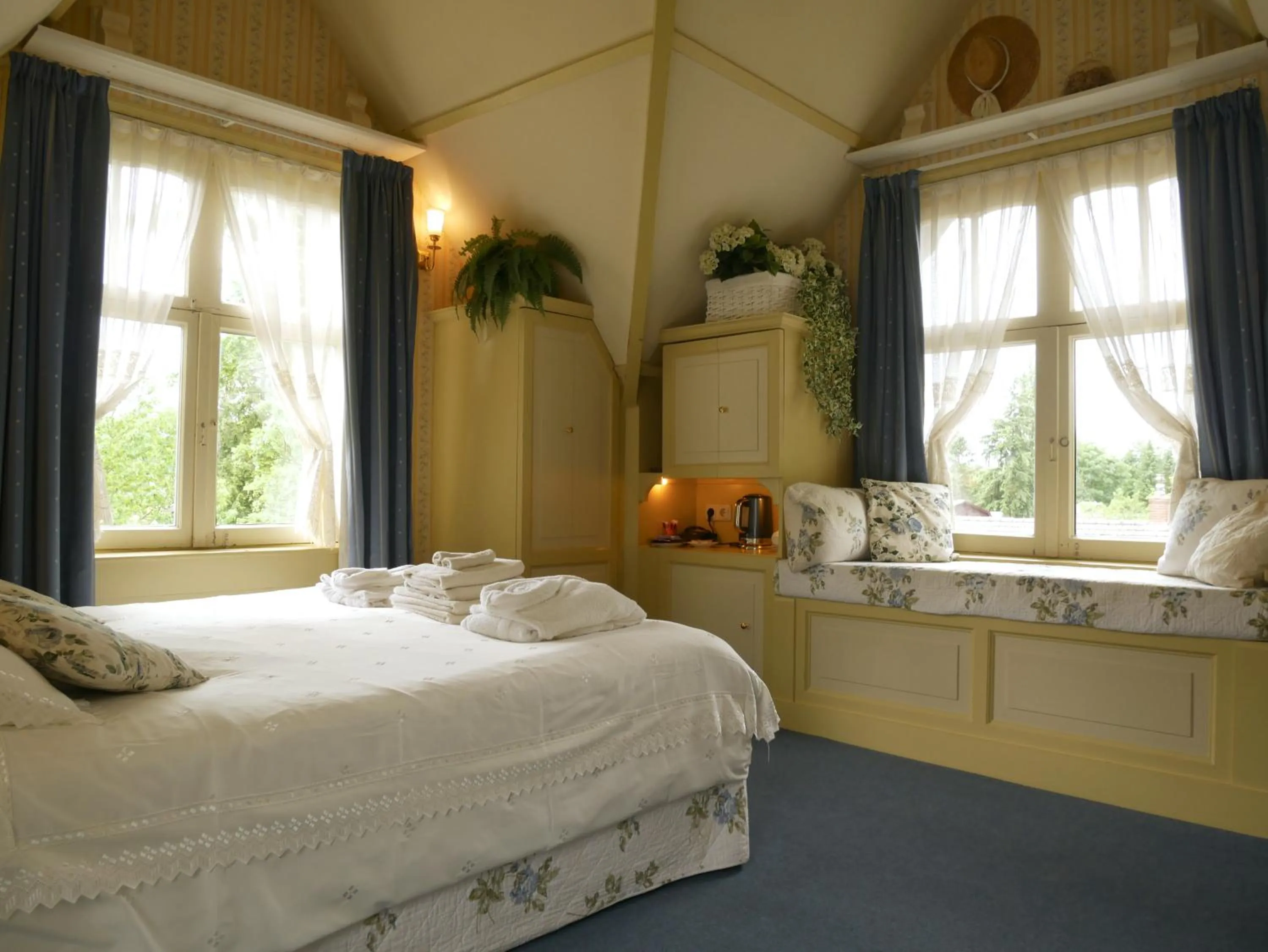 Photo of the whole room, Bed in Hotel Pegasus